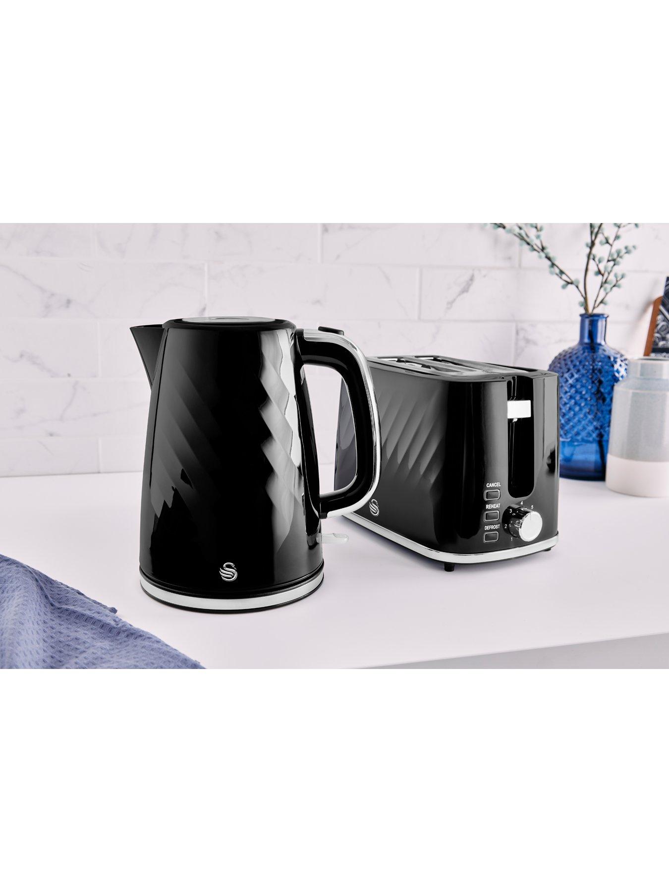 Image 5 of 5 of Swan EEJB256 Windsor 2 Slice Toaster and Kettle Set - Black