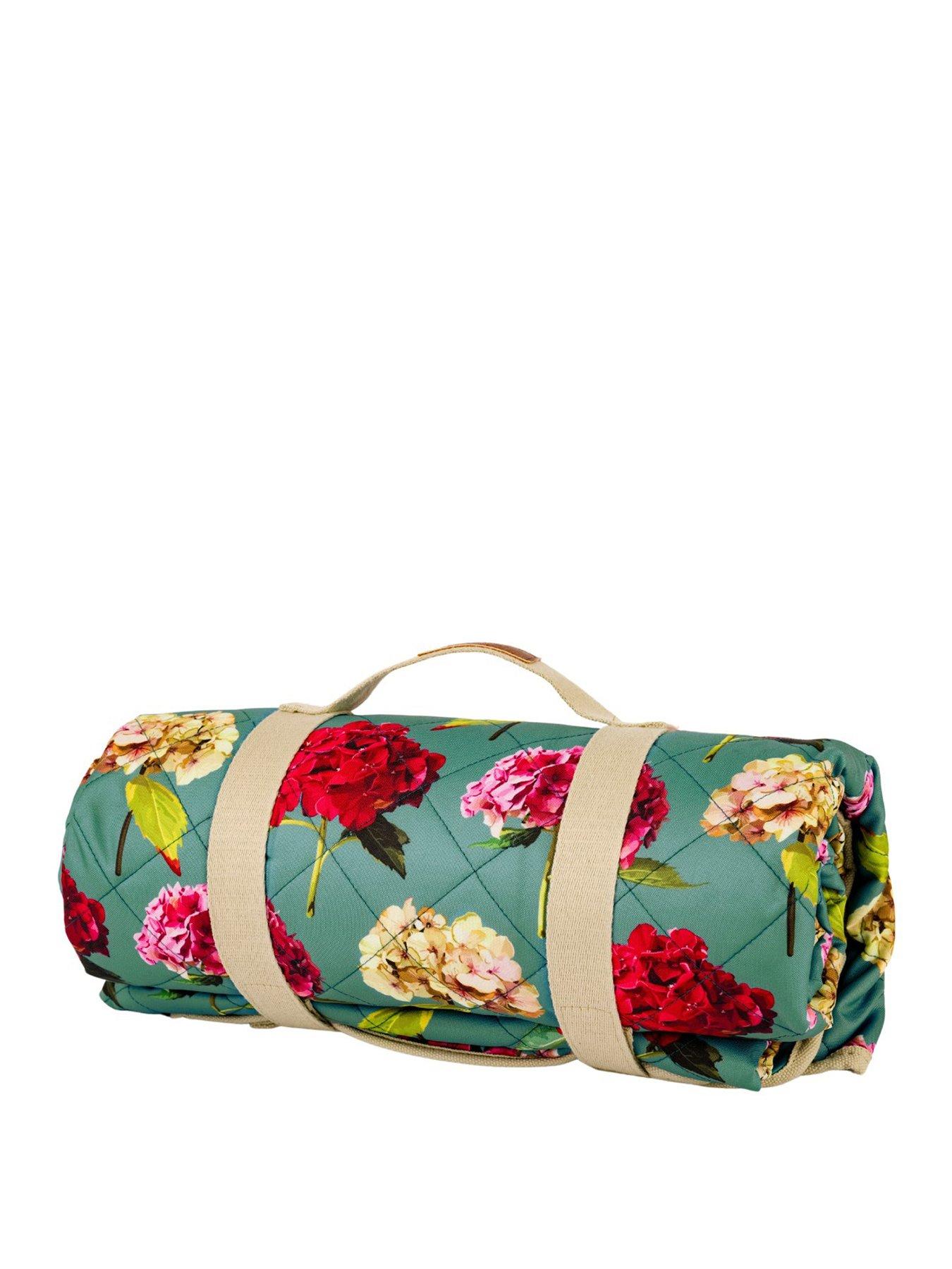 undefined SARAH KELLEHER Picnic Blanket Teal. Quilted. (150x135cm)