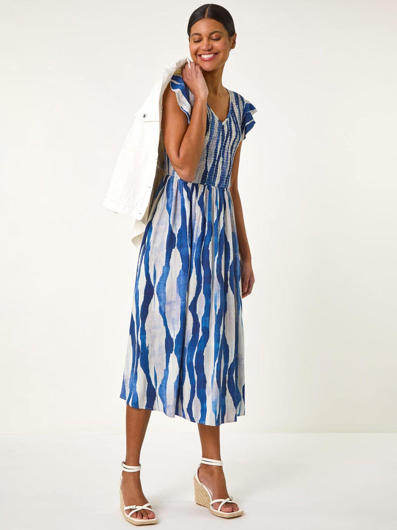 undefined Wave Print Shirred Midi Dress - Blue