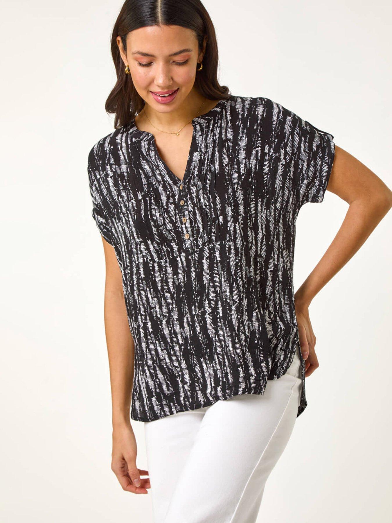 undefined Abstract Print V-neck Button Top - Black