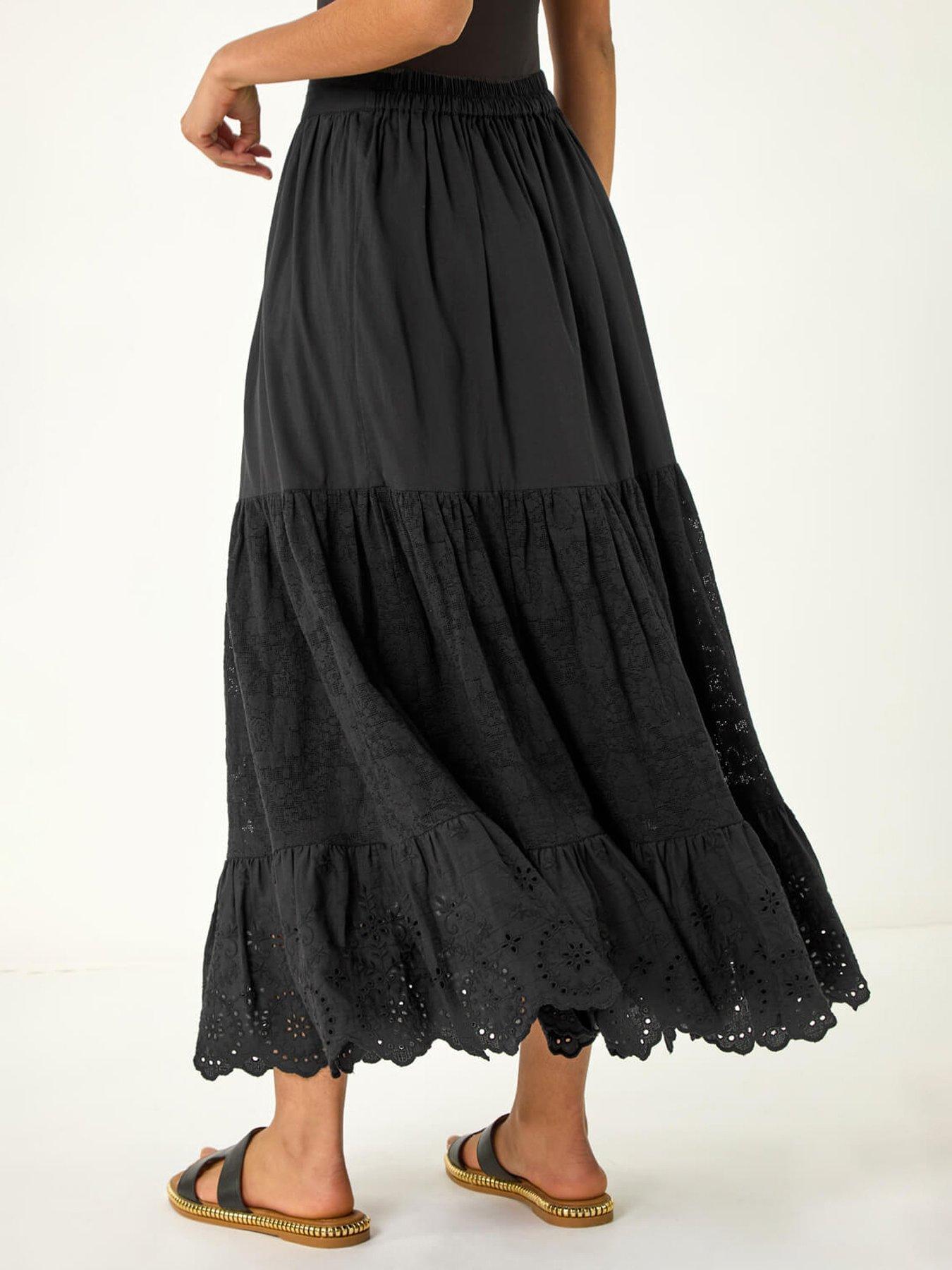 BRODERIE SKIRT ★ BLACK