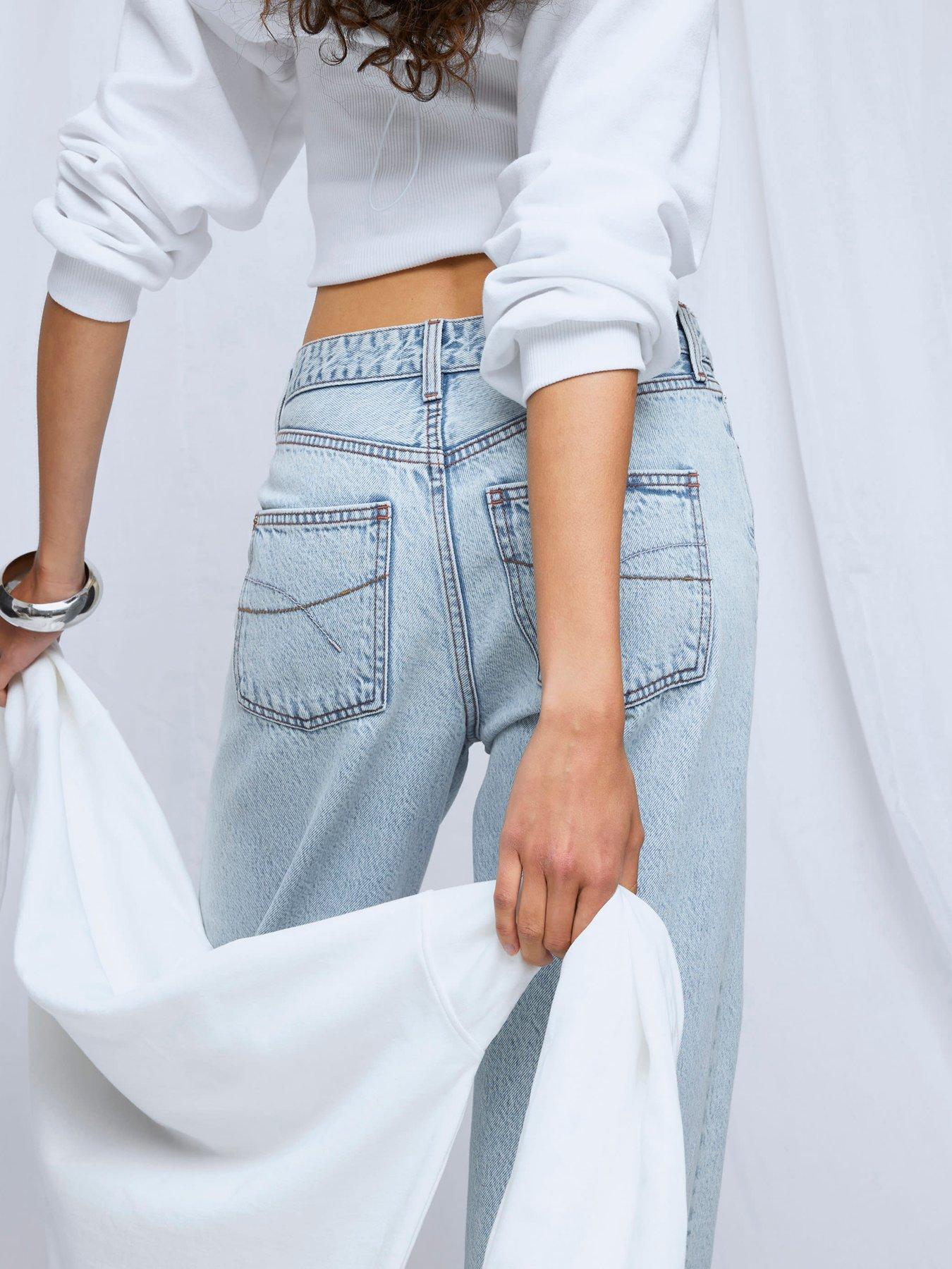 Image 2 of 6 of River Island Relaxed Straight Bieber Jeans - Blue