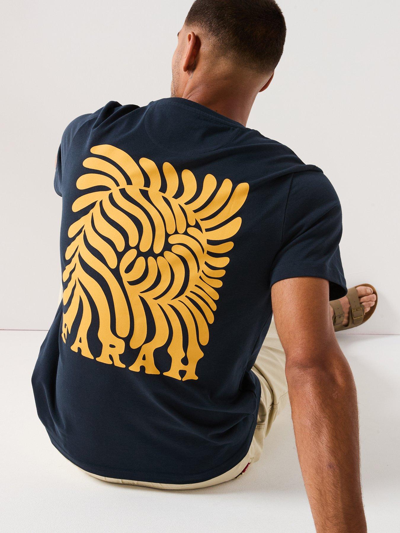 undefined Farah Amesbury Back Print Graphic T-shirt- Navy