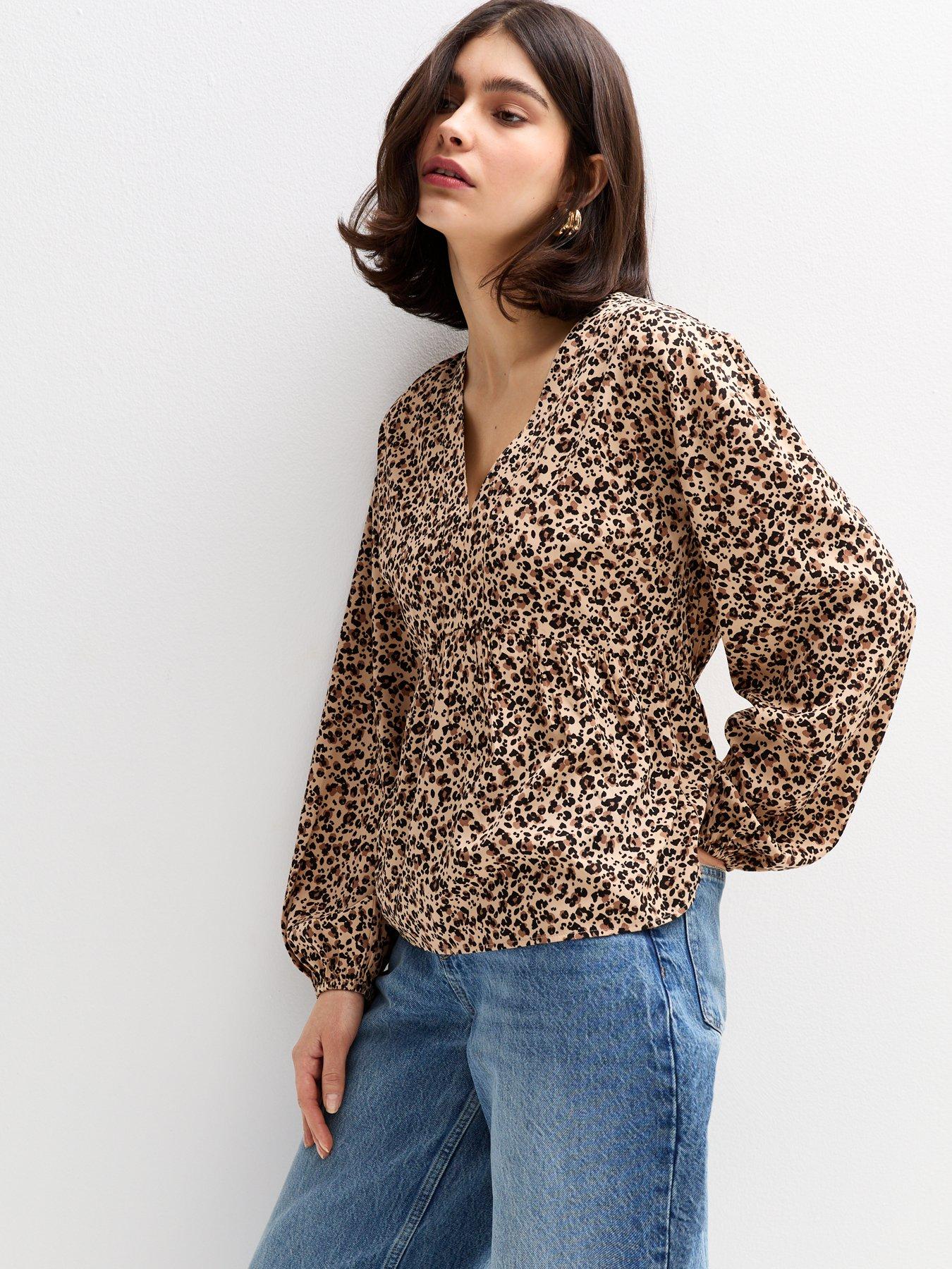 undefined Leopard Print V-Neck Long Sleeve Blouse - Brown