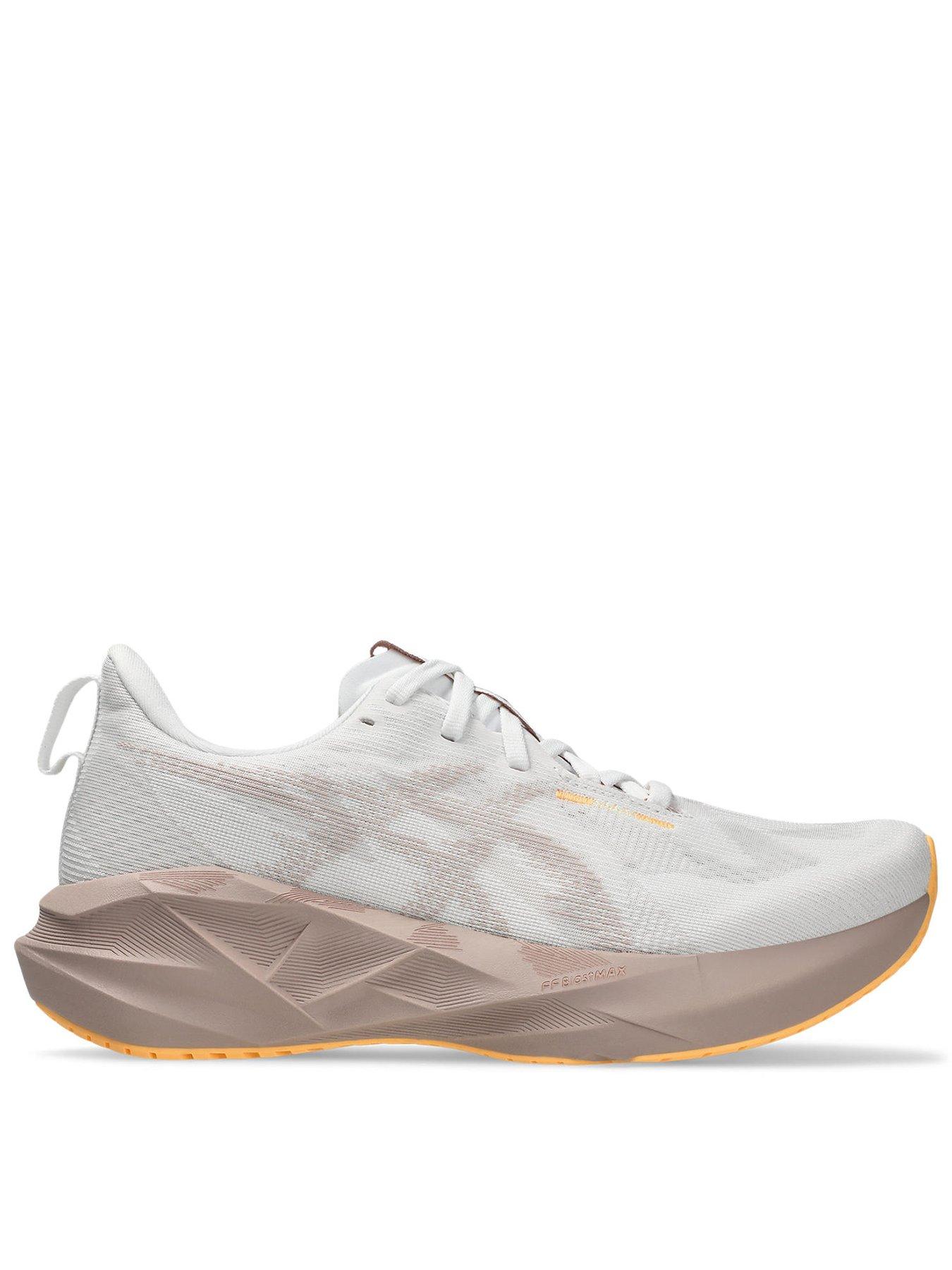 undefined Womens Running Novablast 5 Trainers - White