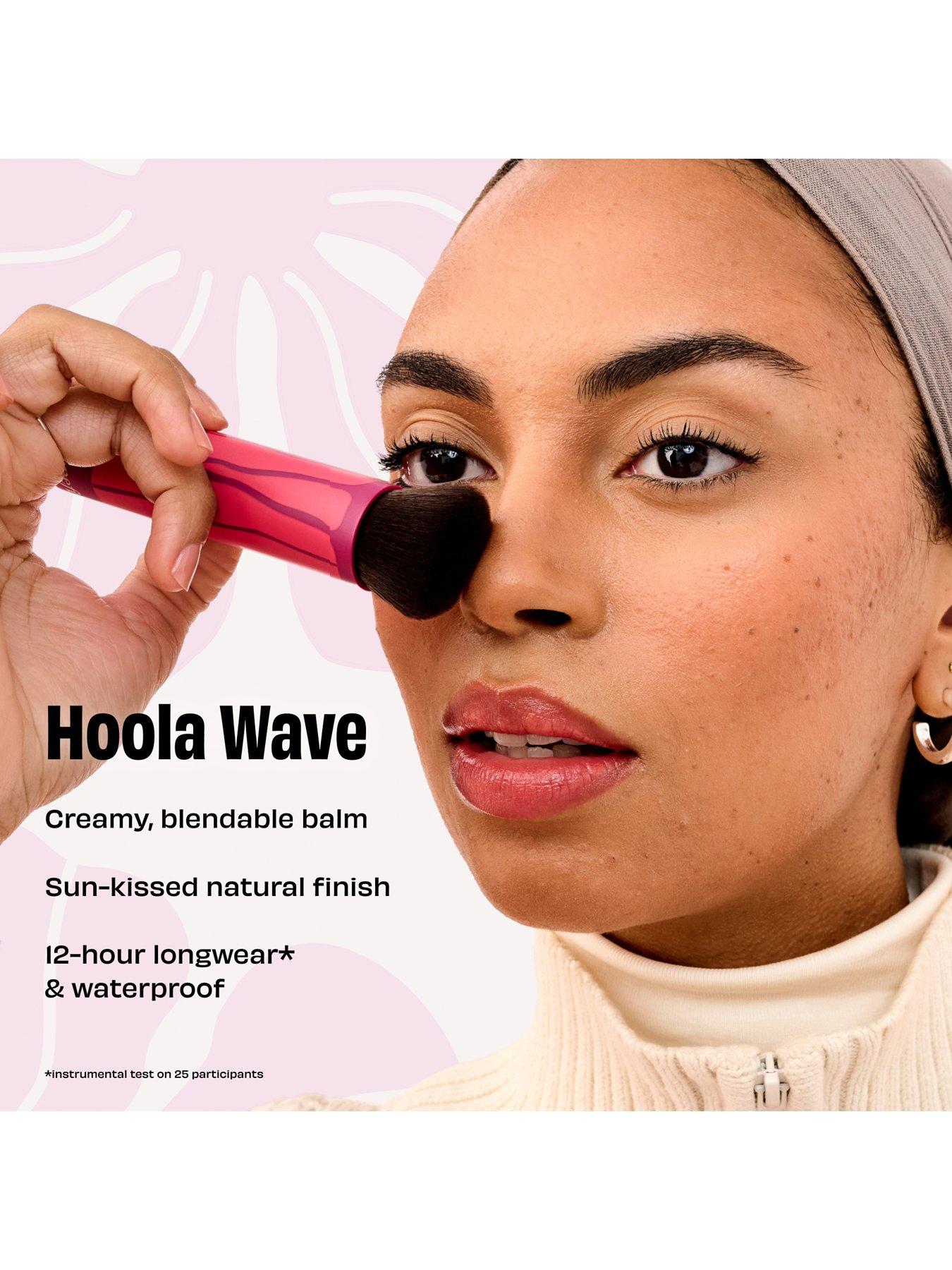Image 6 of 7 of Benefit Hoola Wave Cream Bronzer