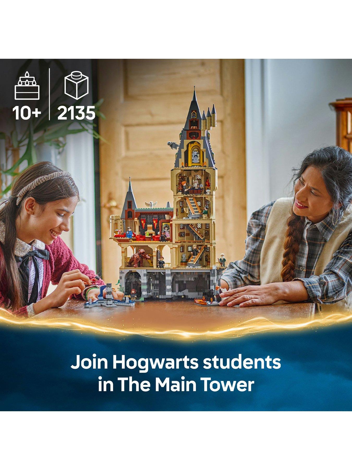 Image 2 of 8 of LEGO Harry Potter Hogwarts Castle: The Main Tower 76454