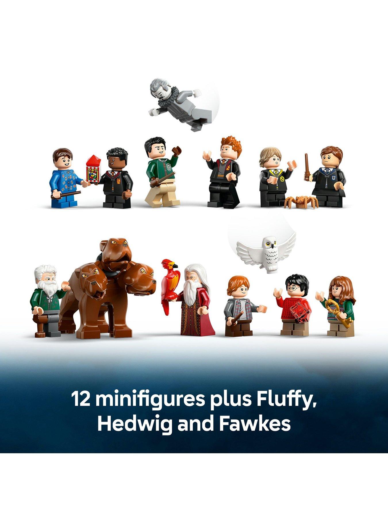 Image 6 of 8 of LEGO Harry Potter Hogwarts Castle: The Main Tower 76454