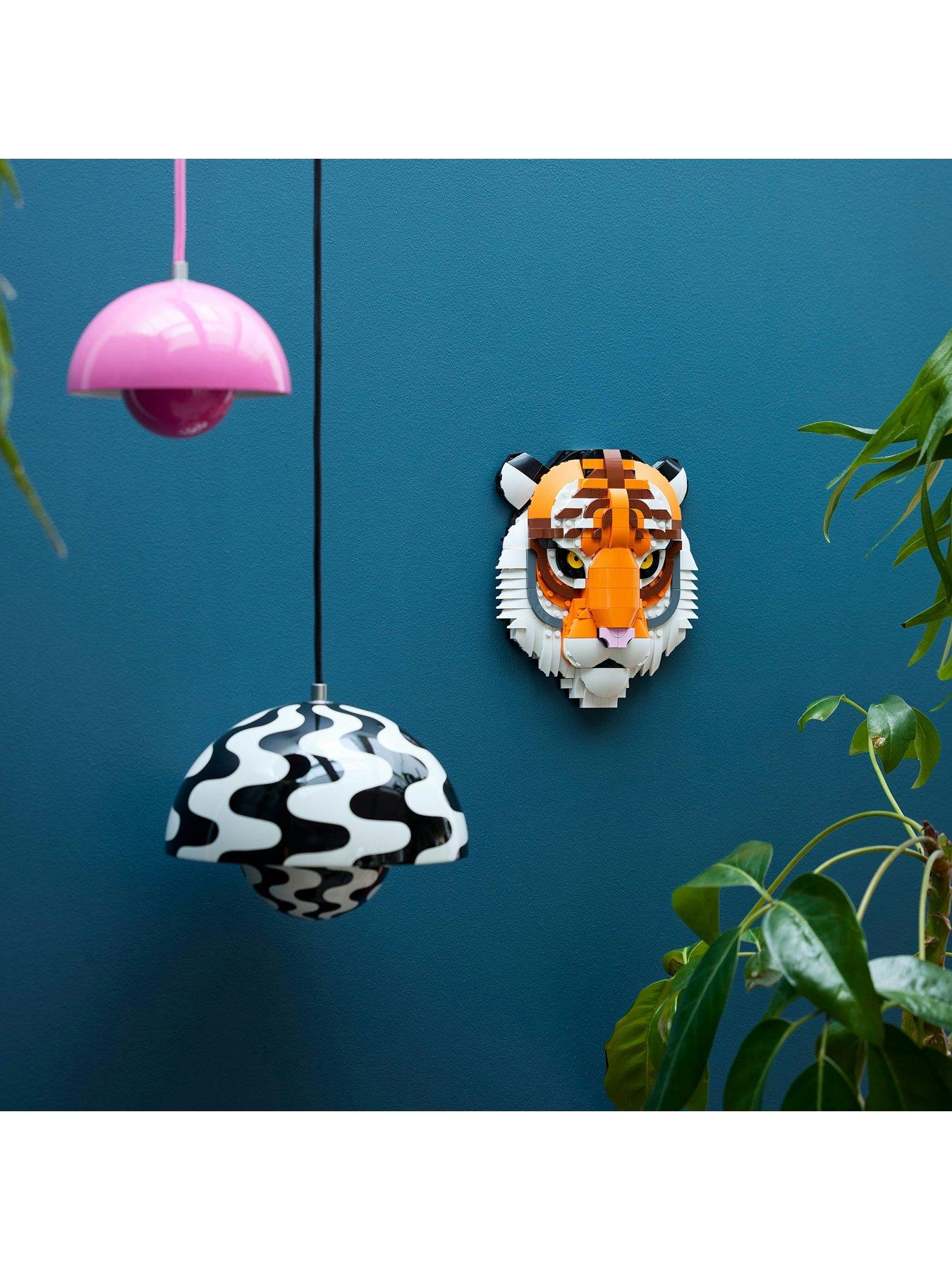 Image 3 of 6 of LEGO ART The Fauna Collection &ndash; Tiger, Housewarming Gift for a New Home 31217