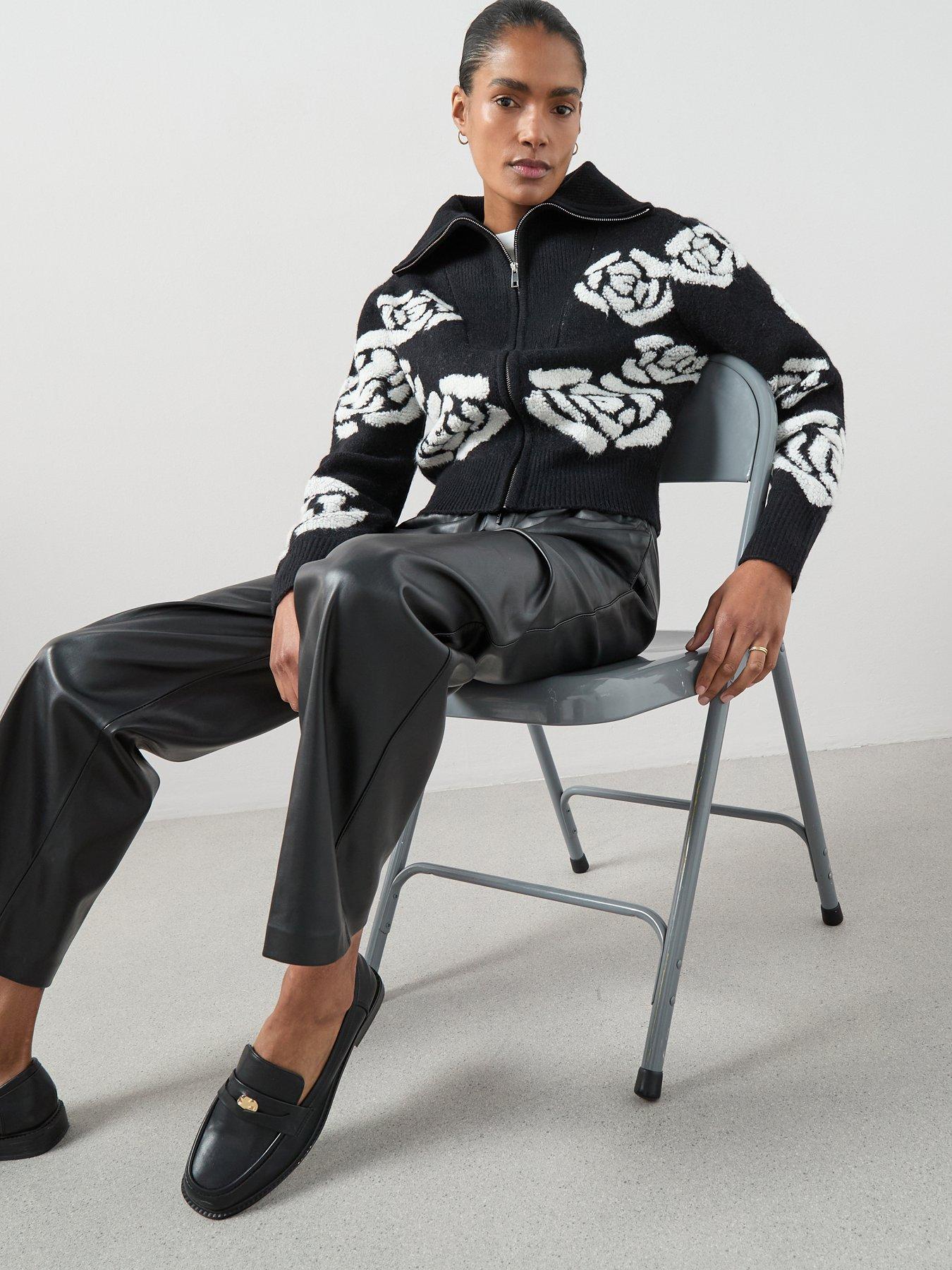 The Very Collection: Style Yarn Zip Through Rose Jacquard Cardigan with Wool - Black