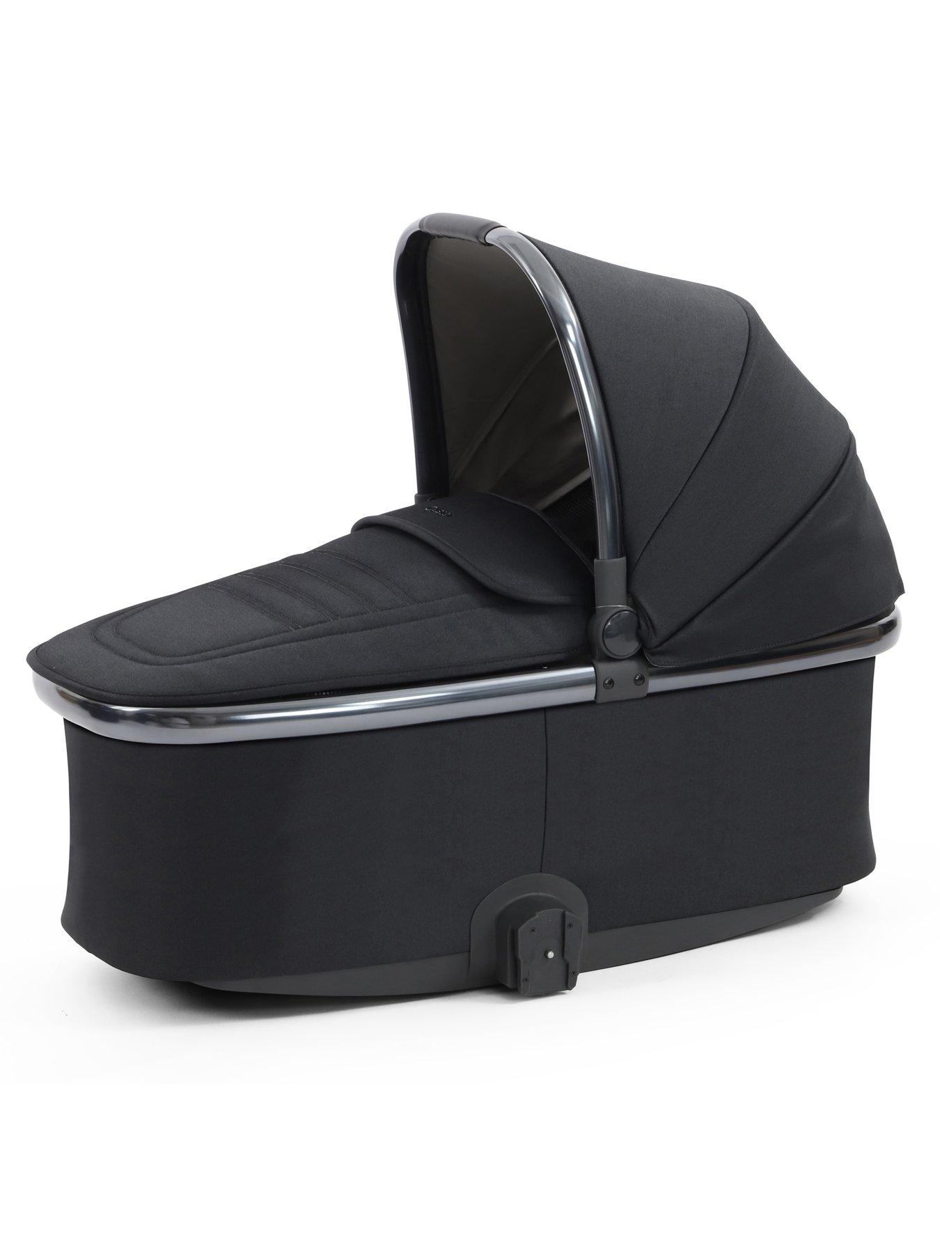 Image 2 of 6 of Oyster 4 Luxury Pushchair Bundle - Carbonite