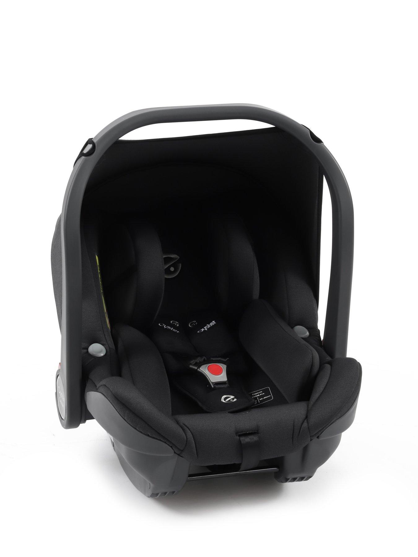 Image 4 of 6 of Oyster 4 Luxury Pushchair Bundle - Carbonite