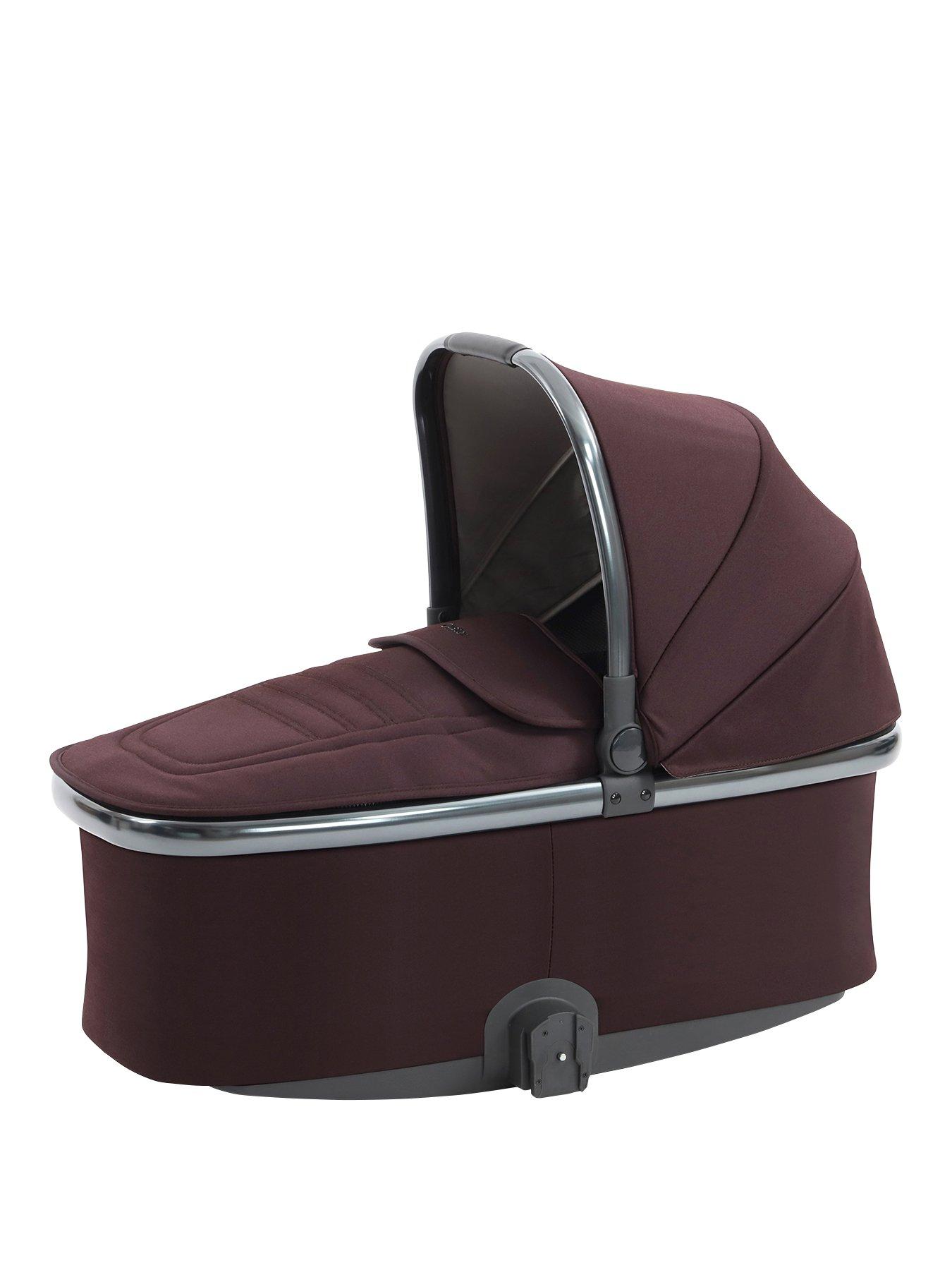 Image 3 of 6 of Oyster 4 Luxury Pushchair Bundle - Mulberry