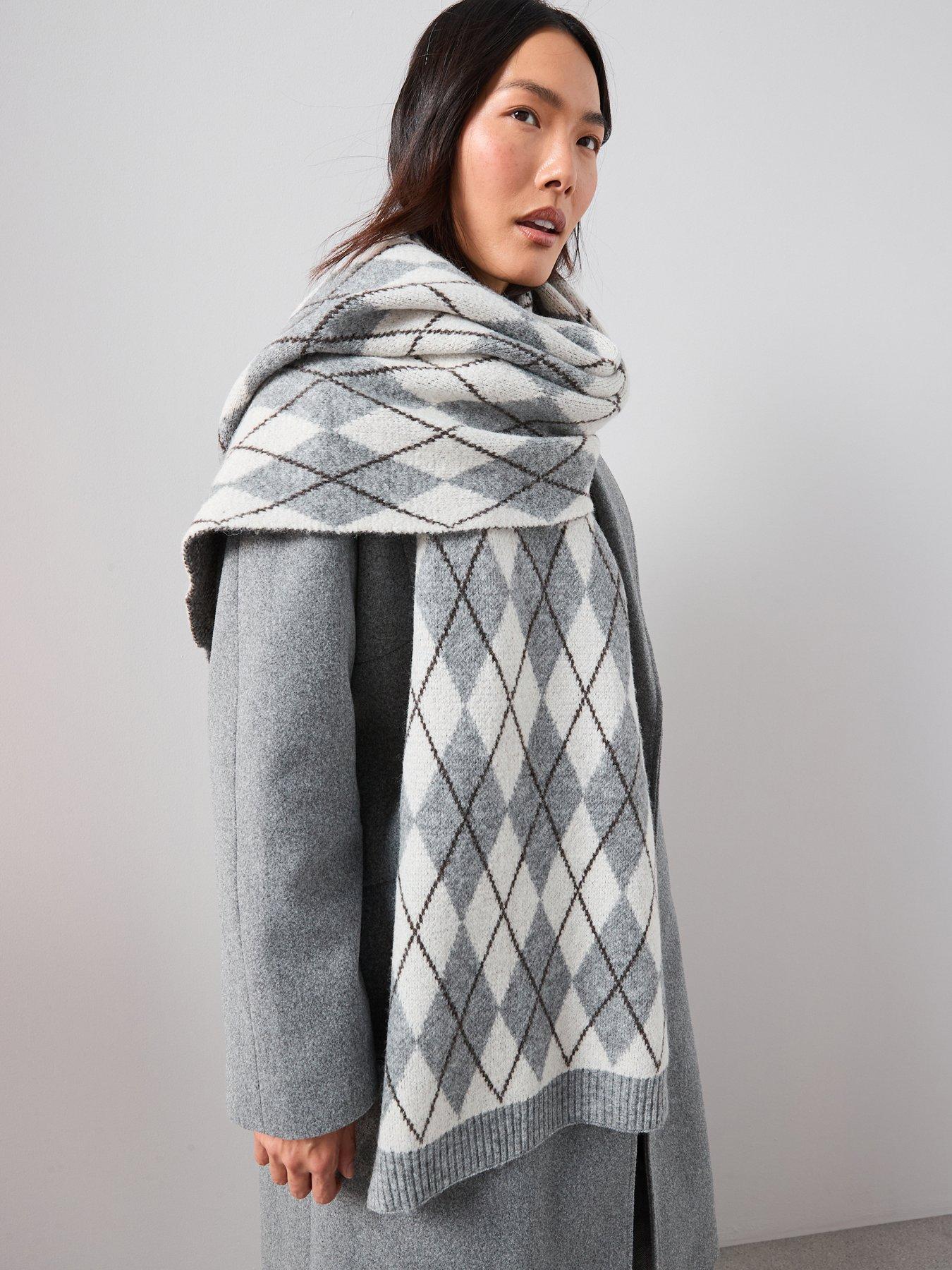 The Very Collection Knitted Argyle Scarf With Wool - Grey