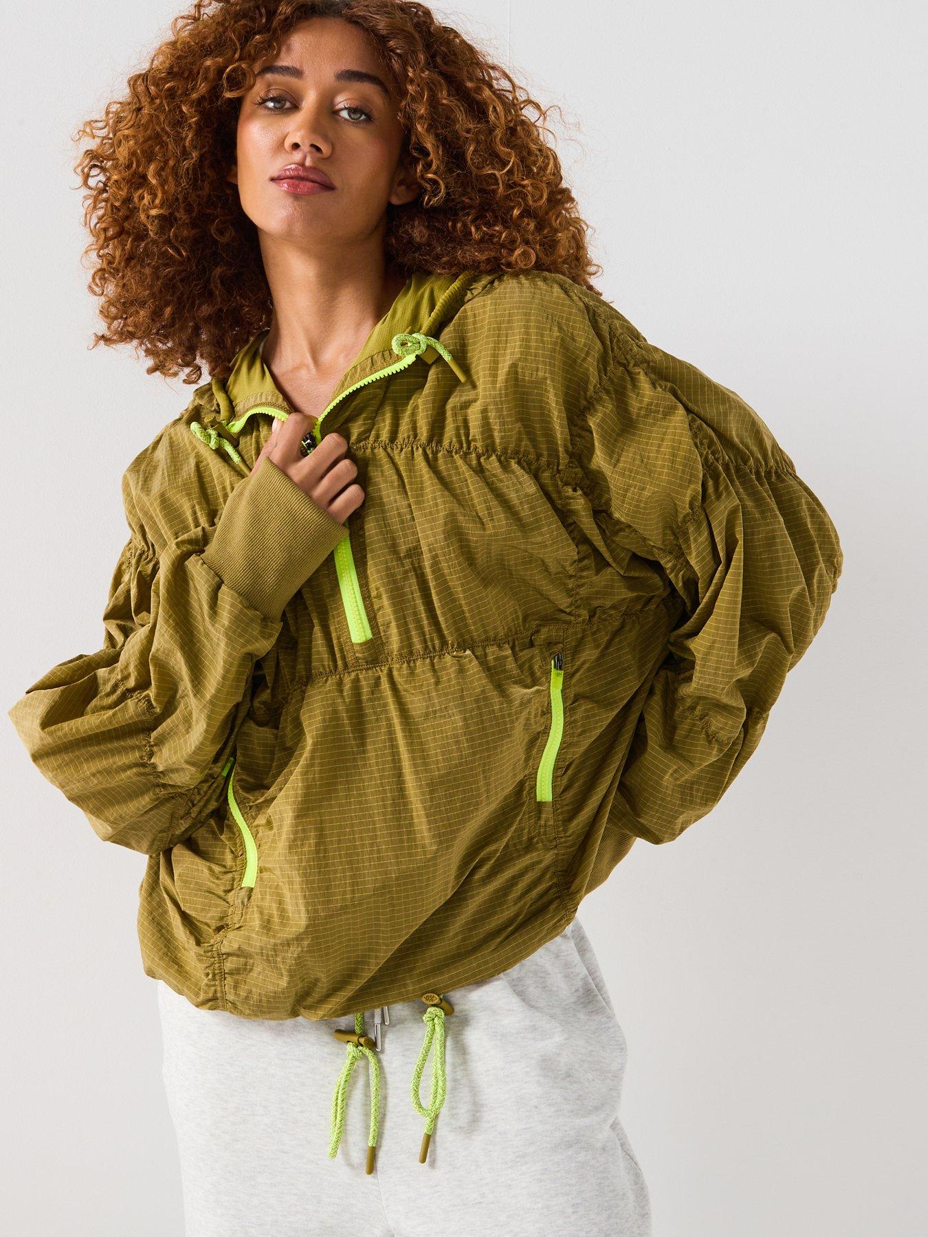 undefined Womens Training Light Packer Hike Pullover - Green
