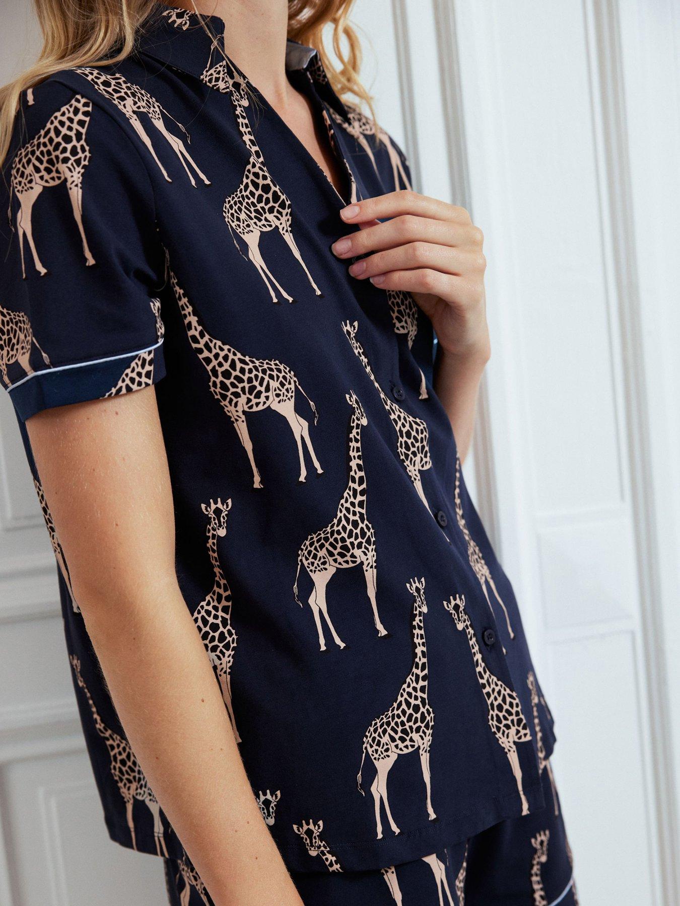 Image 3 of 4 of CHELSEA PEERS V Neck Button Up Cotton Short Set - Navy