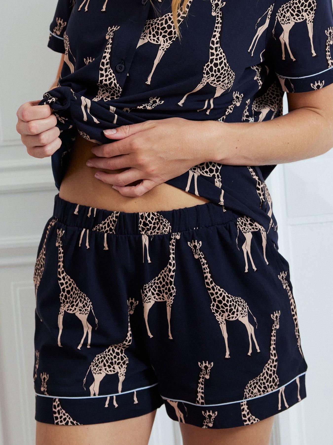 Image 4 of 4 of CHELSEA PEERS V Neck Button Up Cotton Short Set - Navy