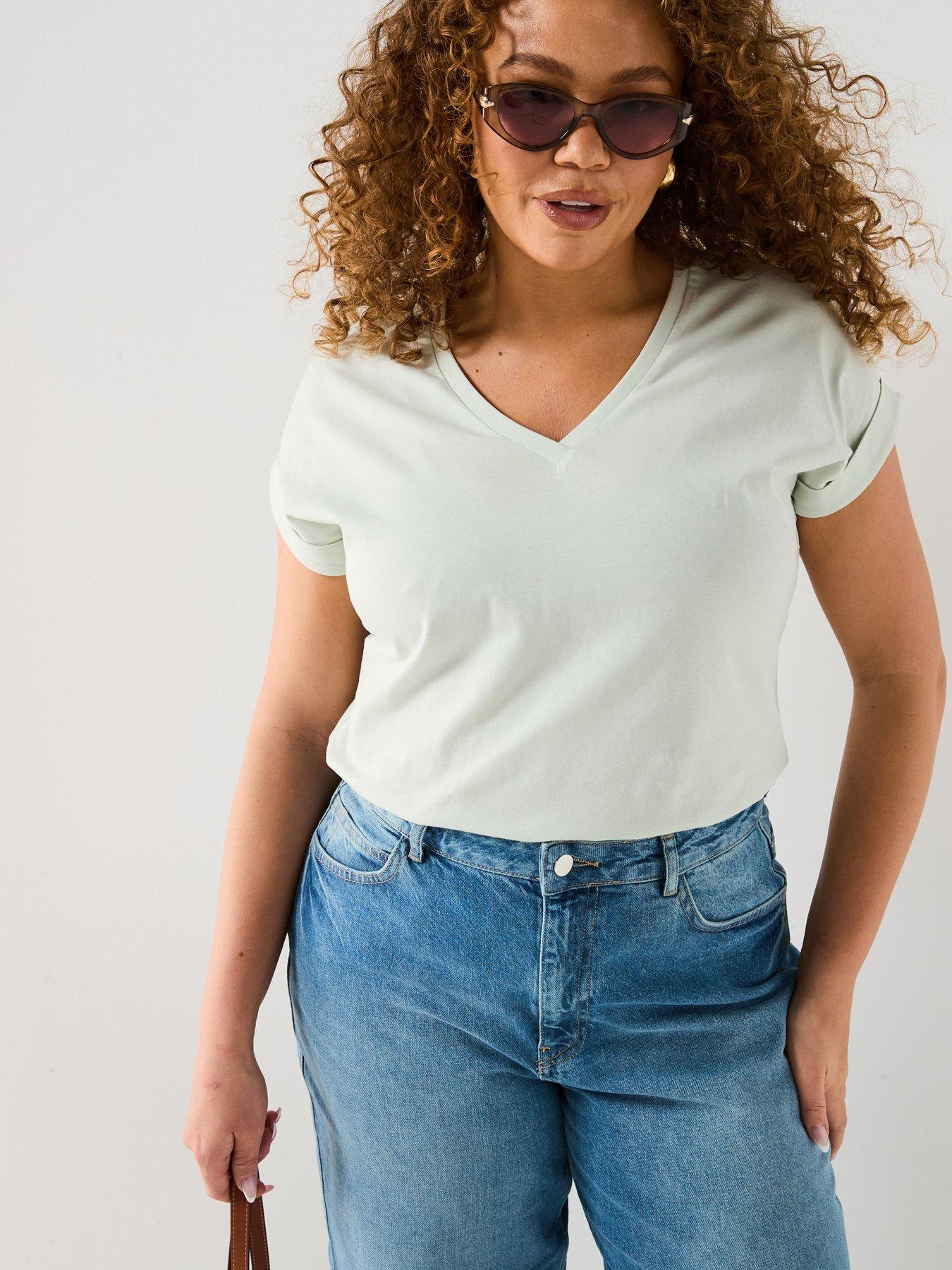 undefined V Neck Pocket T-Shirt - Green
