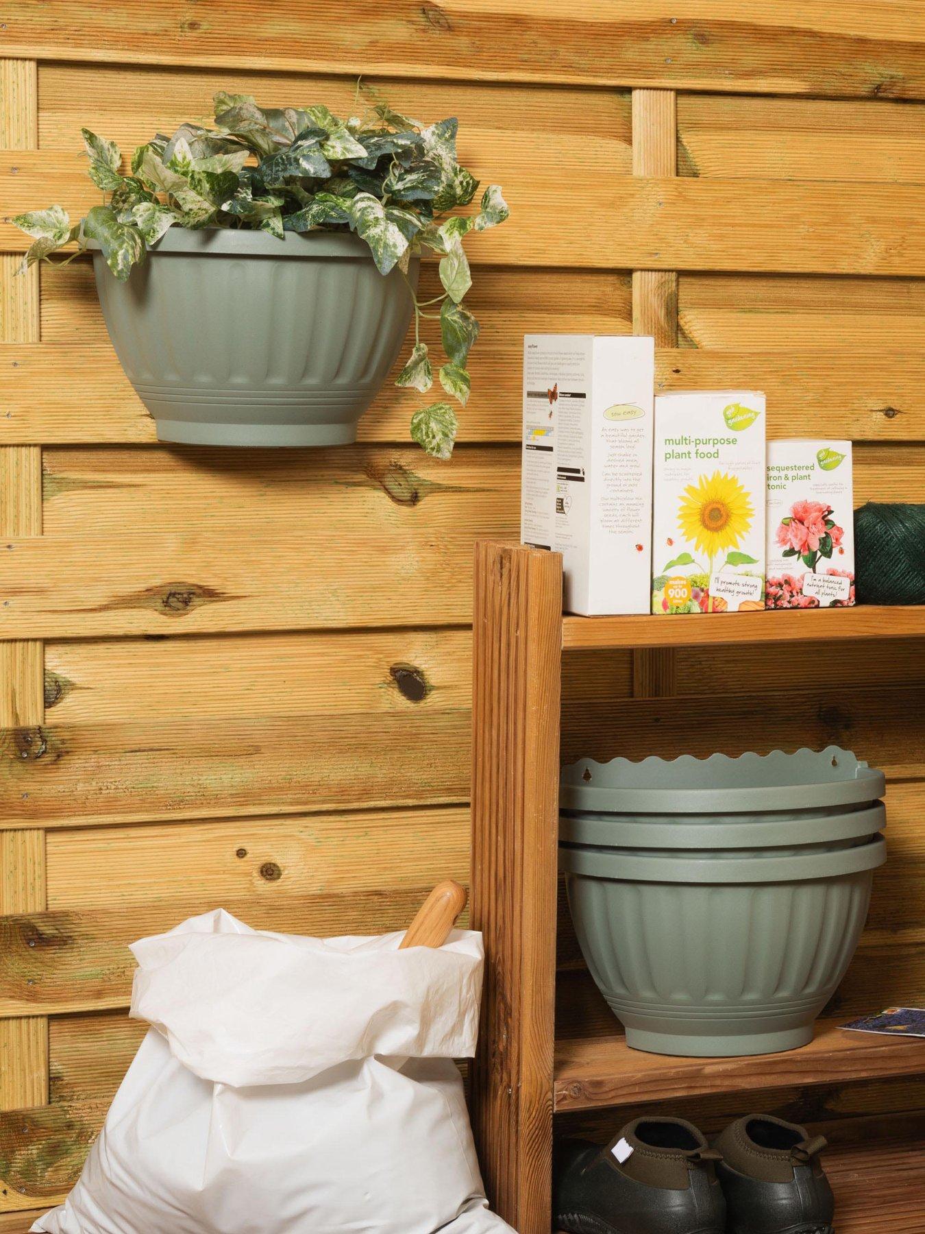 Product photograph of Wham H184 Etruscan 30cm Wall Basket - Set Of 4 from very.co.uk
