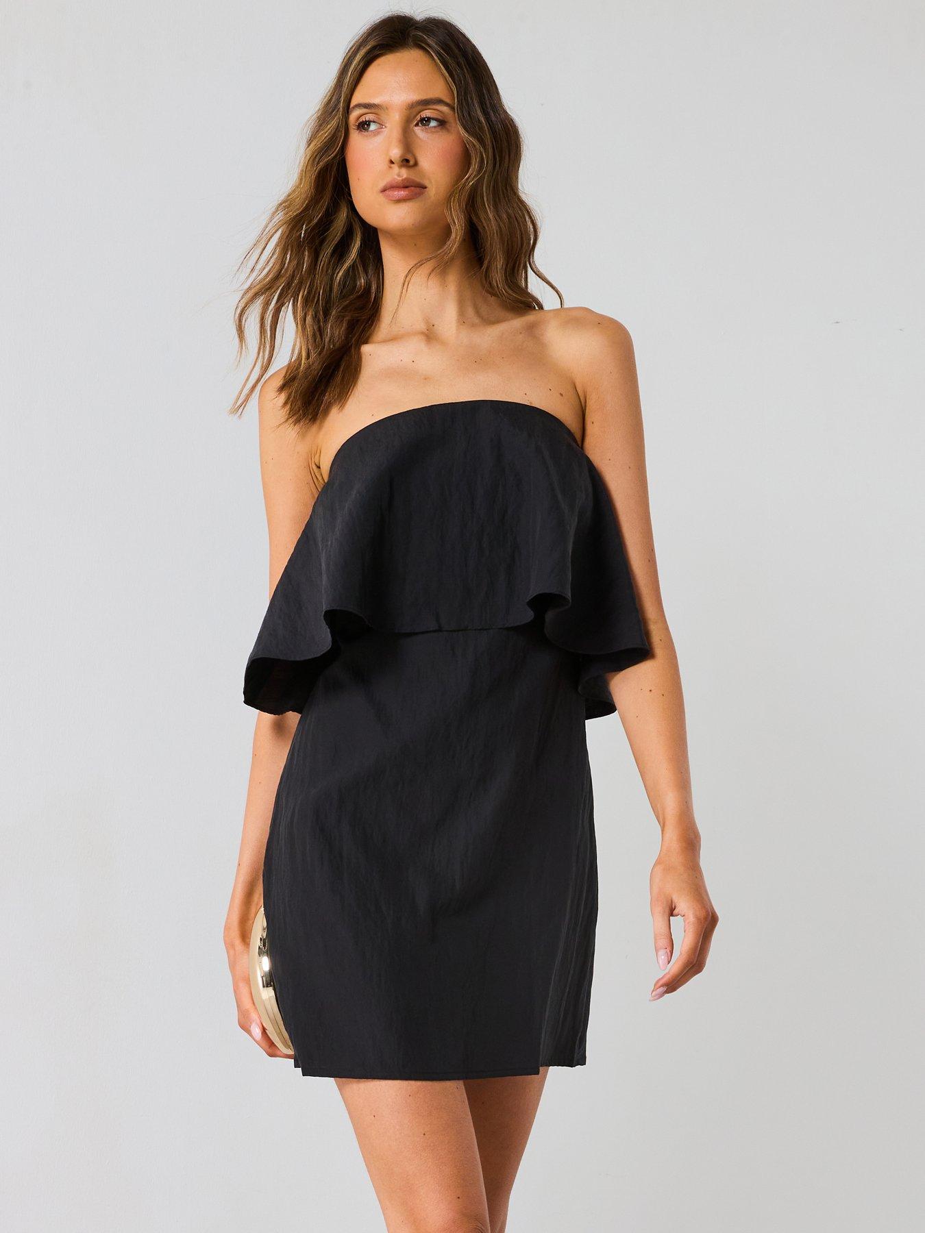 undefined Lyocell Dress With Ruffle - Black
