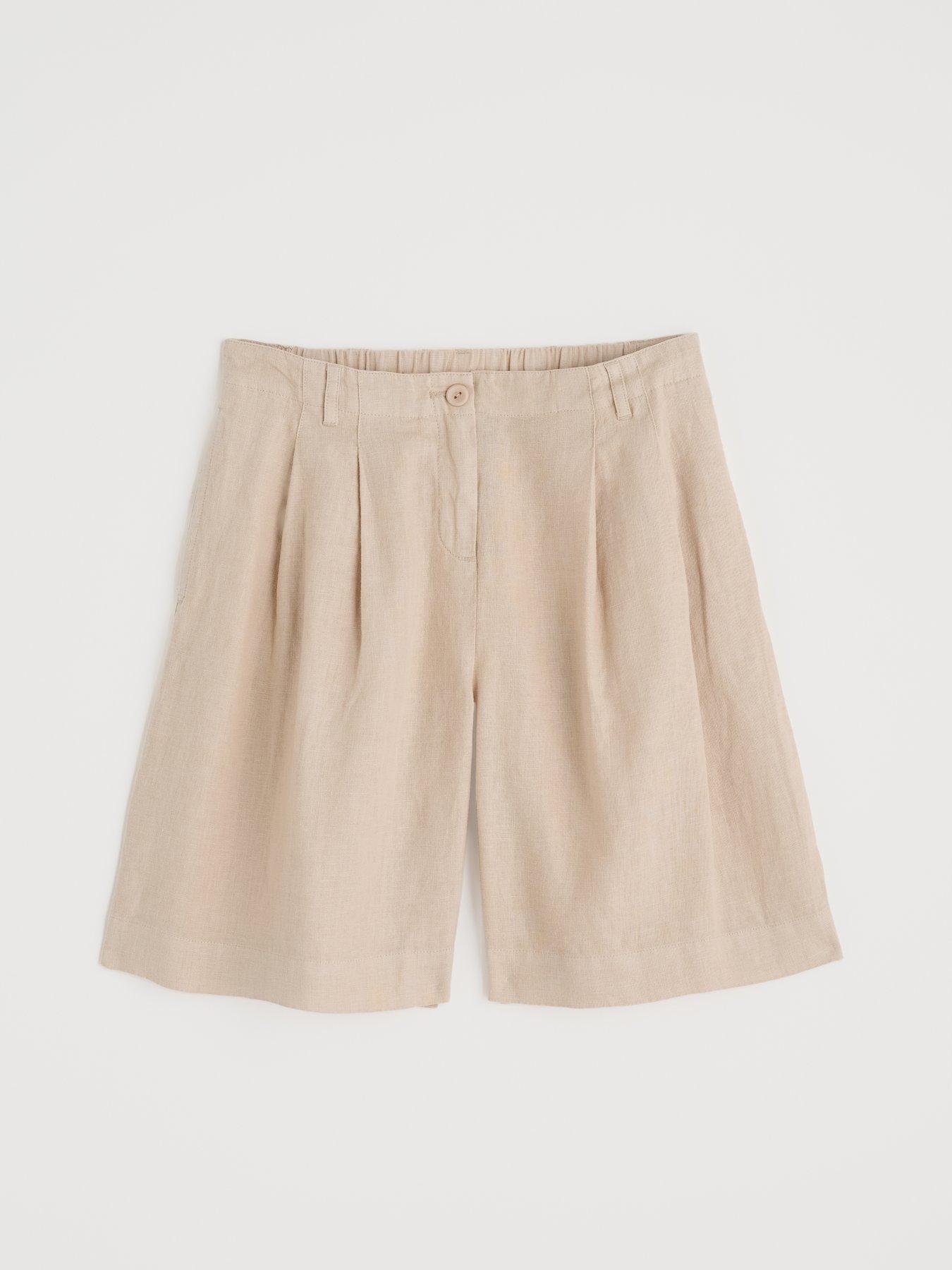 Image 5 of 5 of Seasalt Cornwall Clover Bloom Shorts - Beige