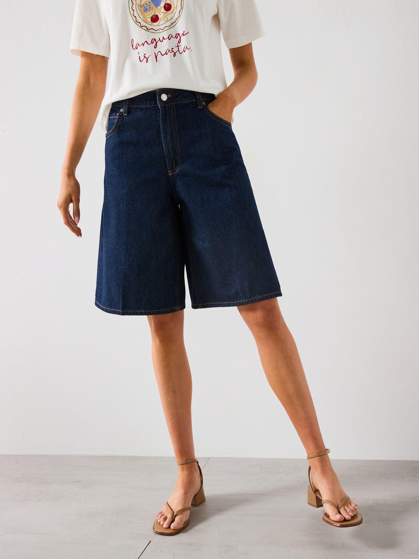 undefined High Waisted Rinse Wash Bermuda Shorts - Blue
