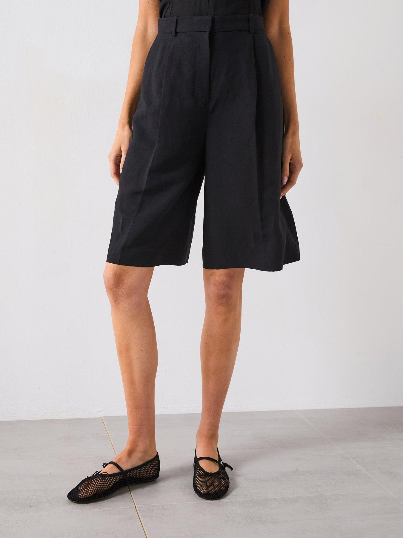 undefined Linen Blend Suit Bermuda Shorts - Black