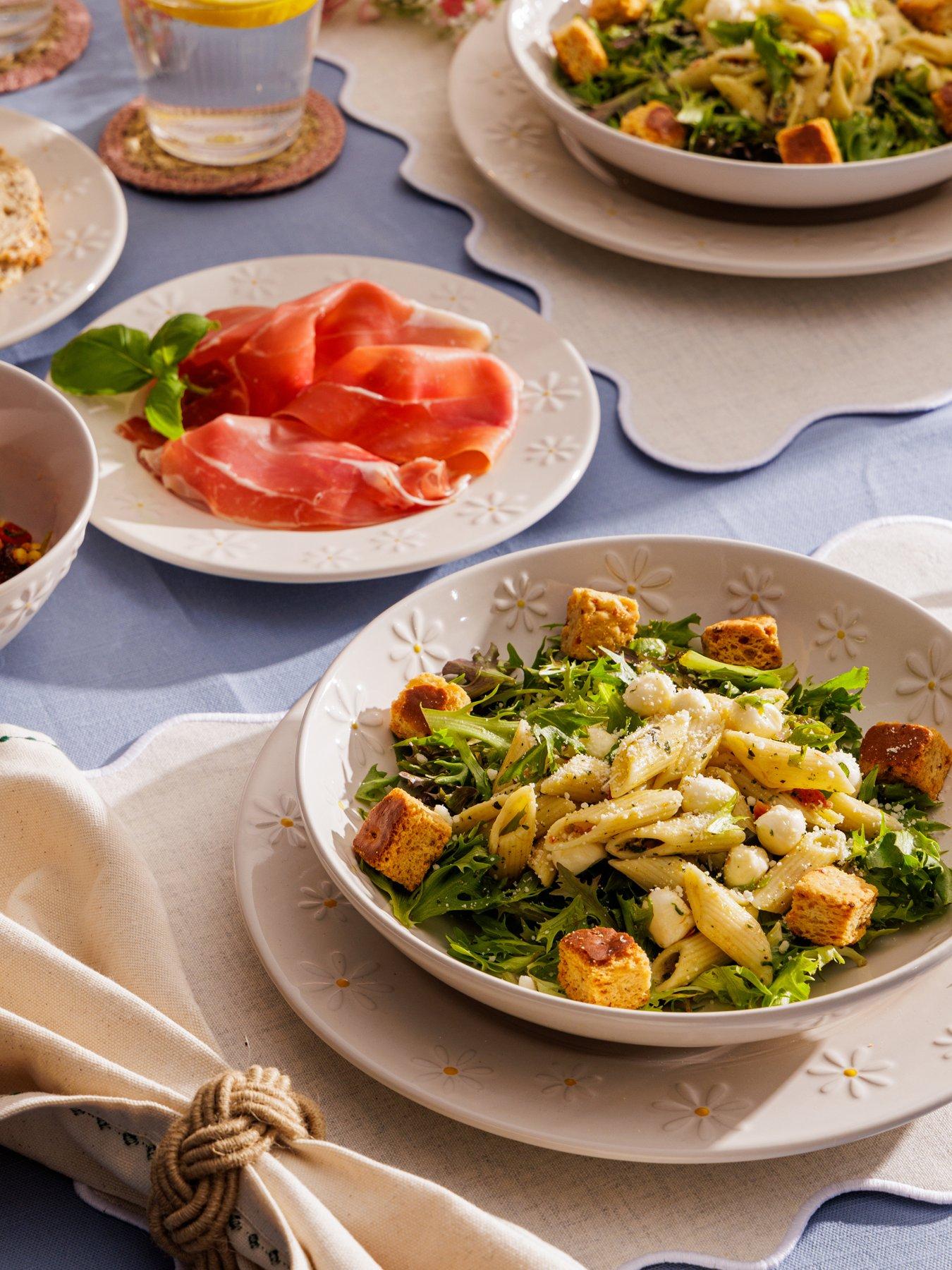 Price & Kensington Daisy Set of 4 Pasta Bowls