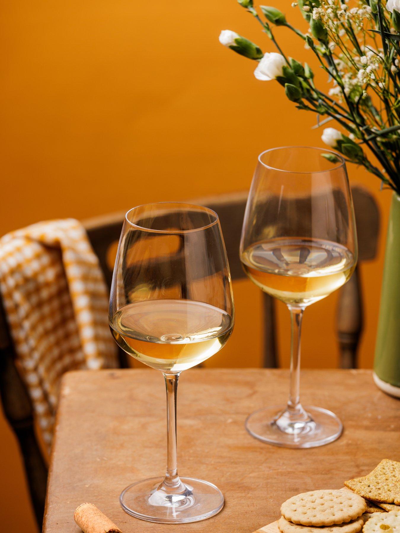 Image 1 of 5 of Ravenhead Kings Collection &ndash; Set of 4 White Wine Glasses