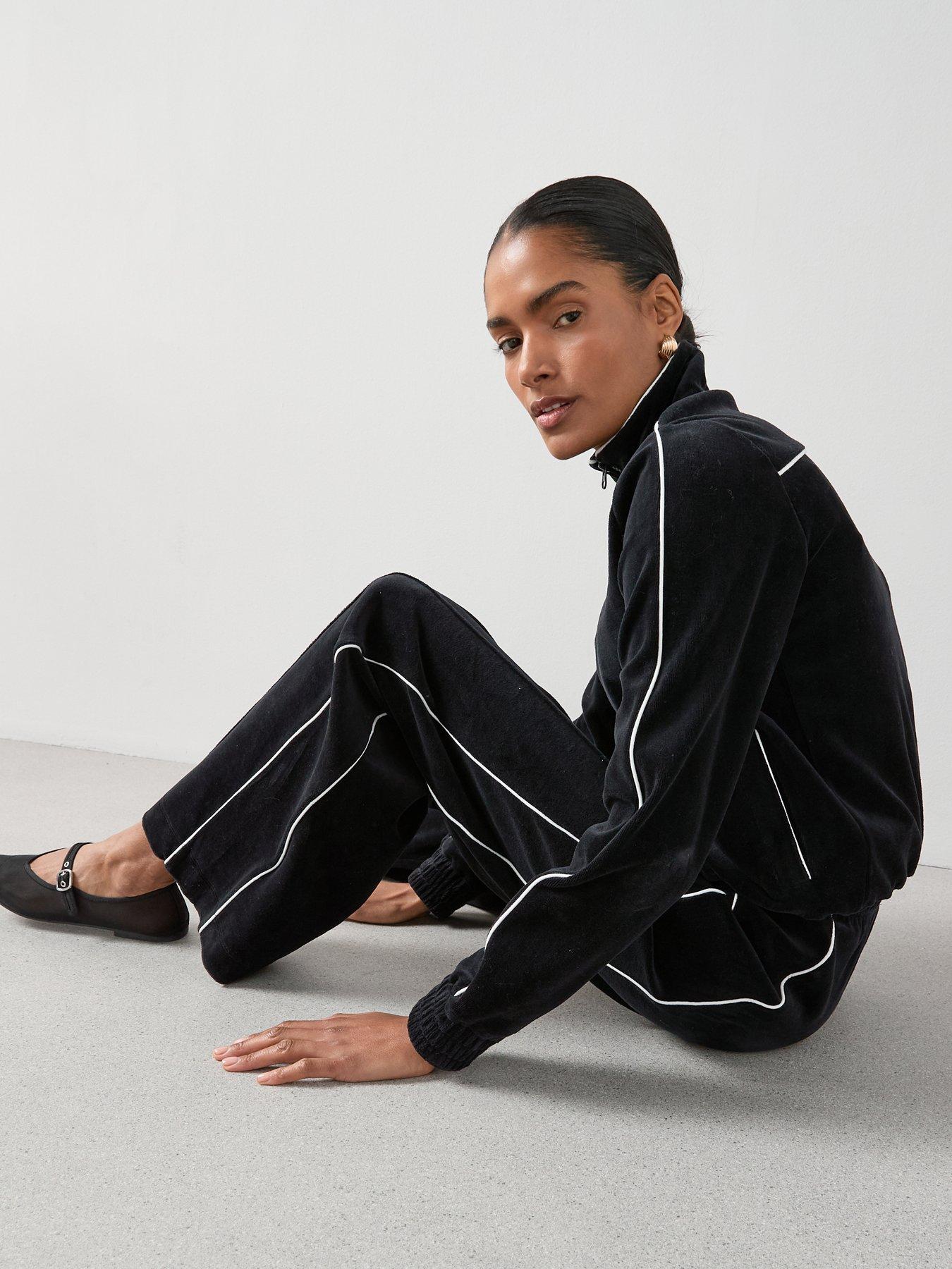 Image 4 of 7 of The Very Collection Velour Wide Leg Joggers With Piping Co-Ord - Black