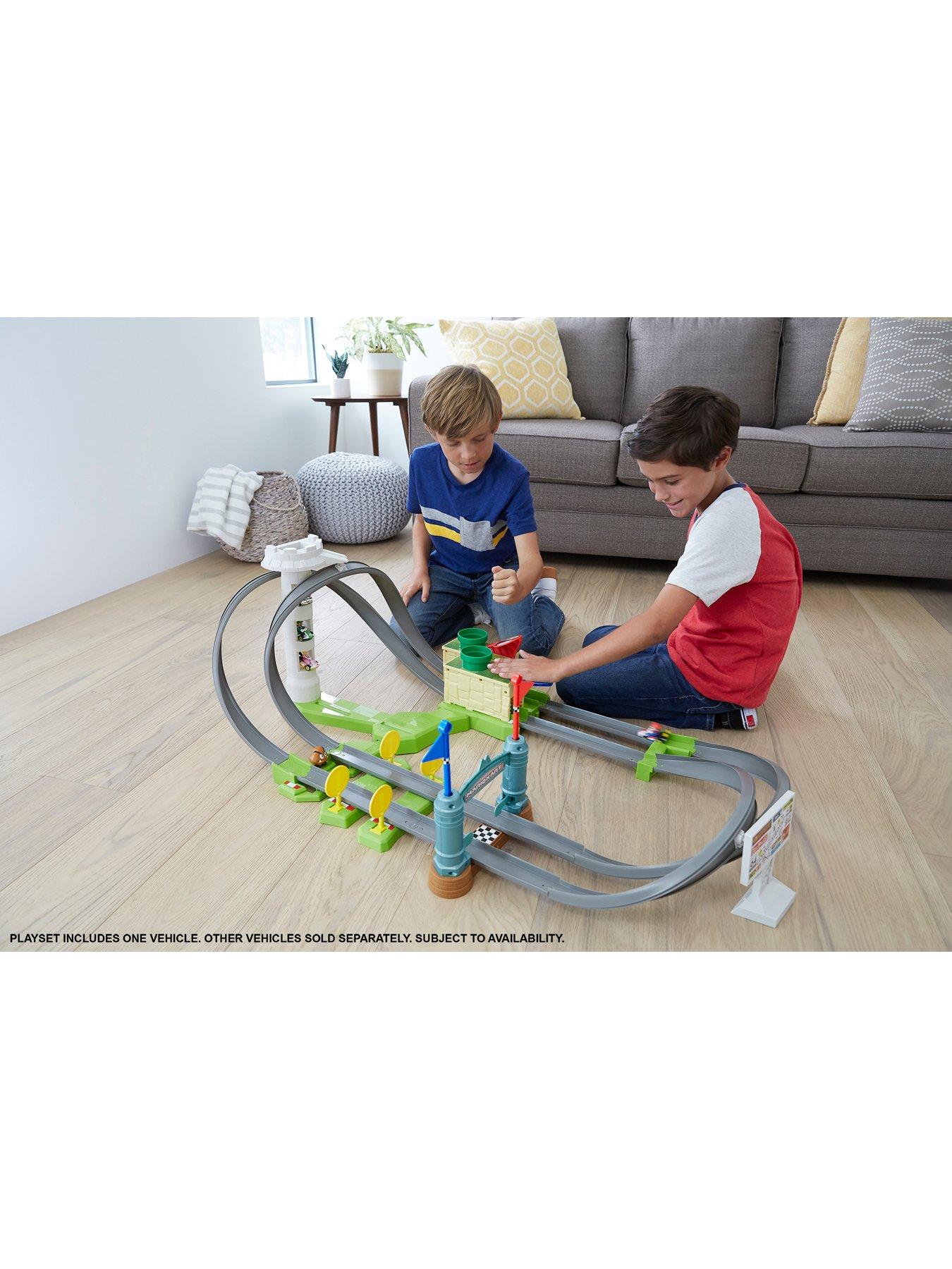 Image 2 of 8 of Hot Wheels Mario Kart Circuit Lite Track Set