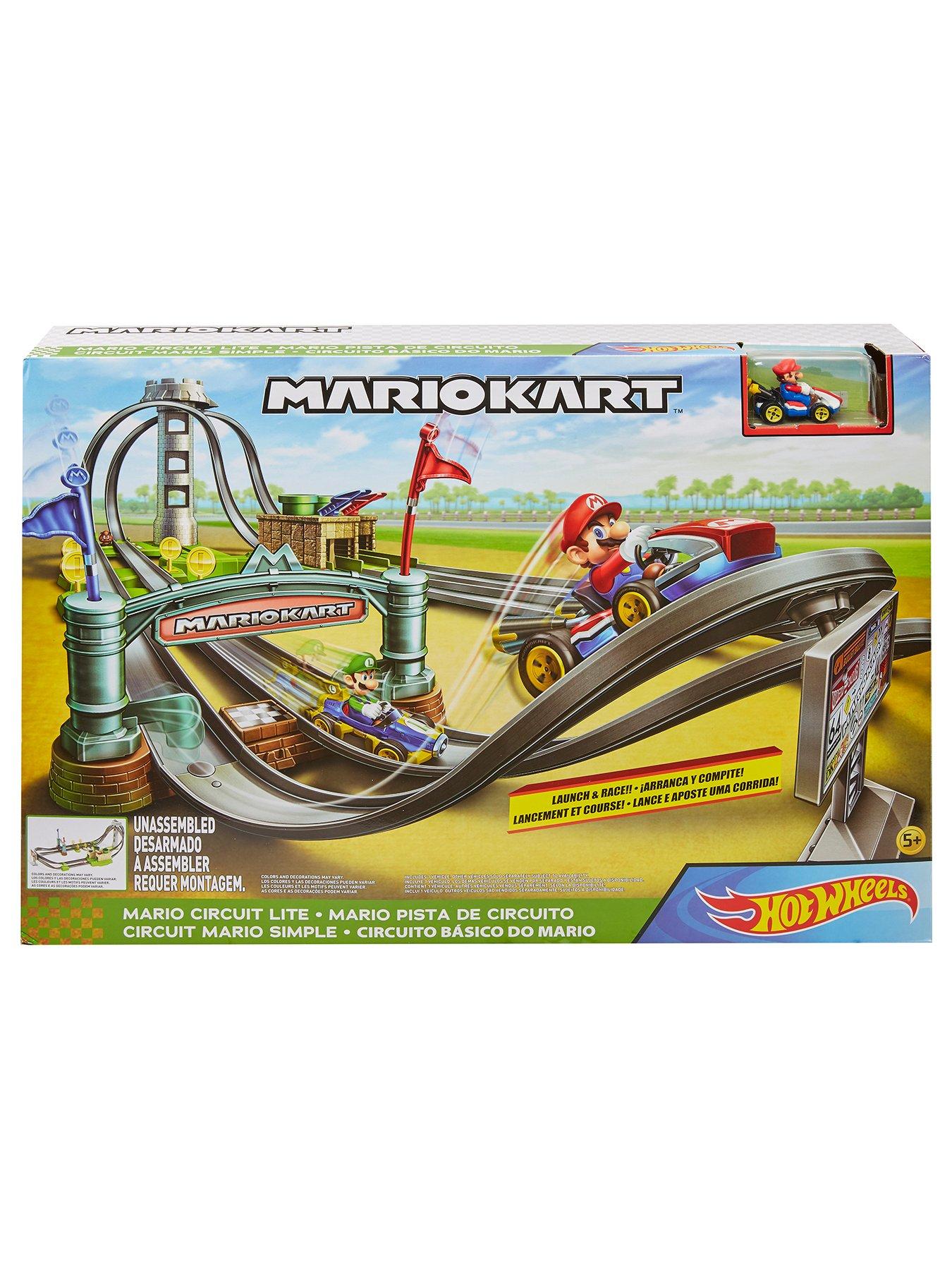 Image 7 of 8 of Hot Wheels Mario Kart Circuit Lite Track Set