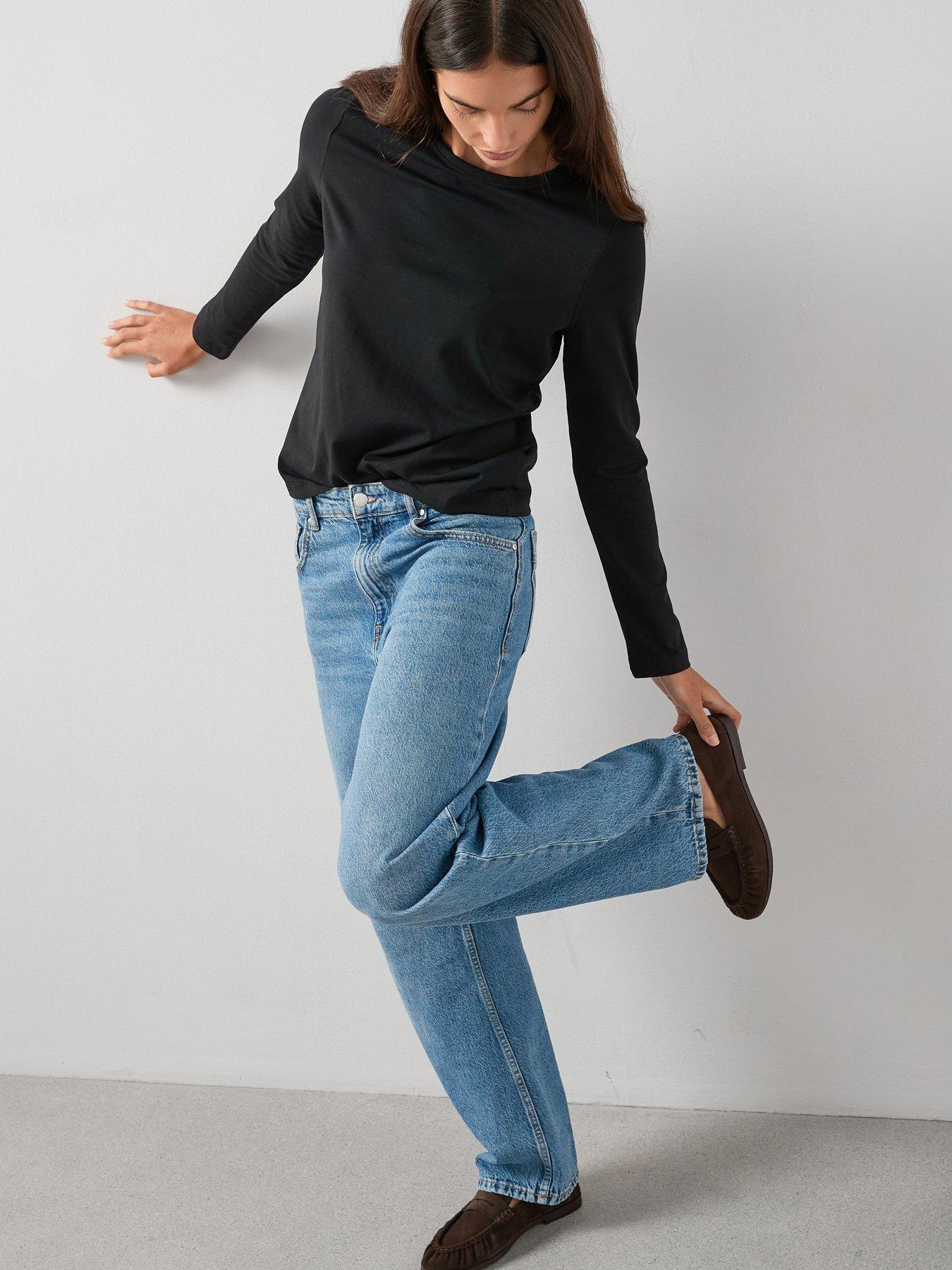 Image 7 of 7 of The Very Collection 2 Pack Long Sleeve Crew T-Shirts - Multi