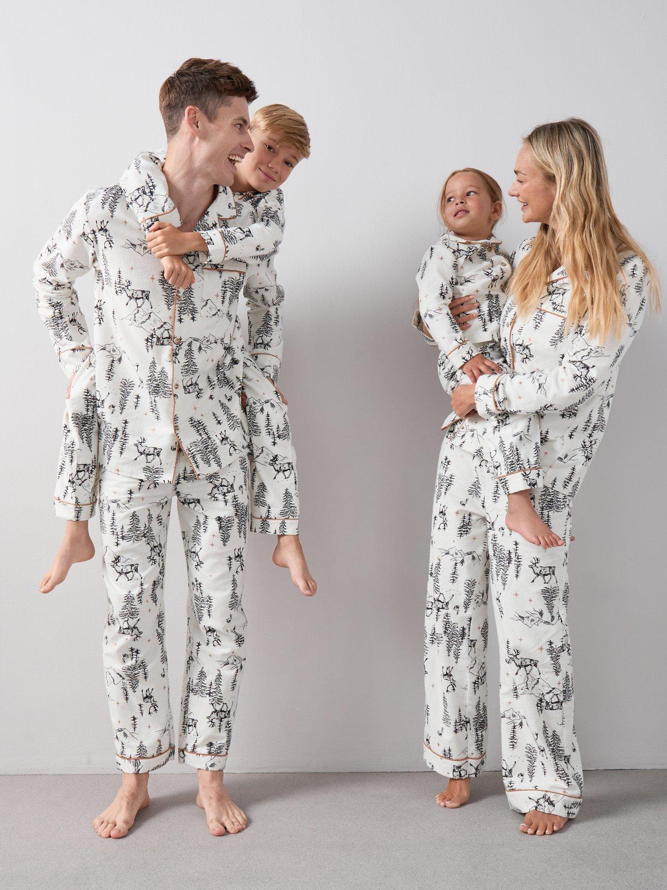 The Very Collection Mens Family Christmas Pj Winter Wonderland Woven Revere Set - Cream