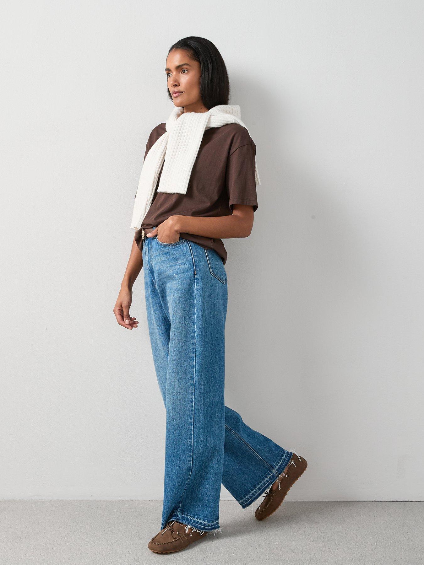 Image 3 of 5 of The Very Collection Crew Neck Essential Oversized T-shirt - Brown