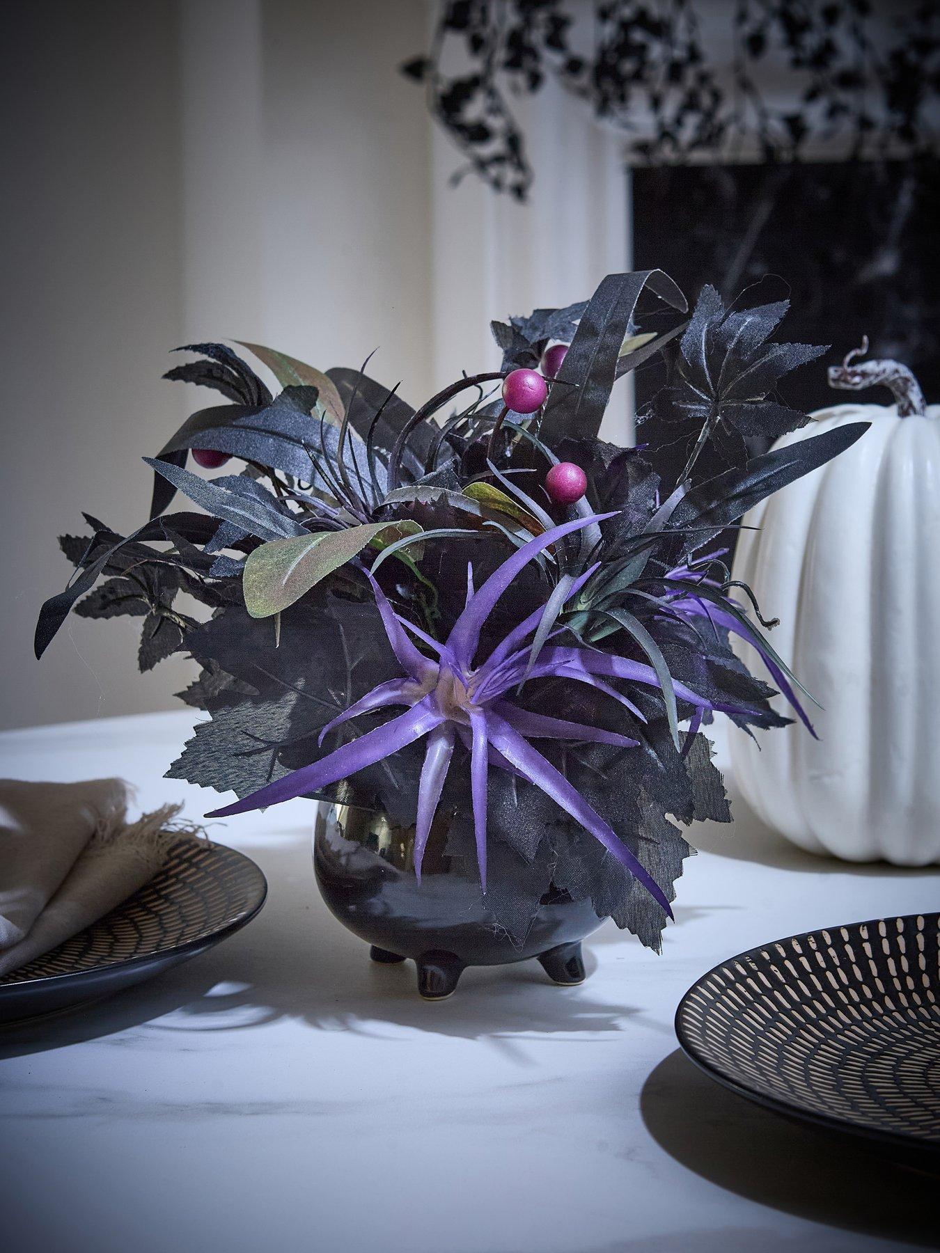 undefined Cauldron Table Centre