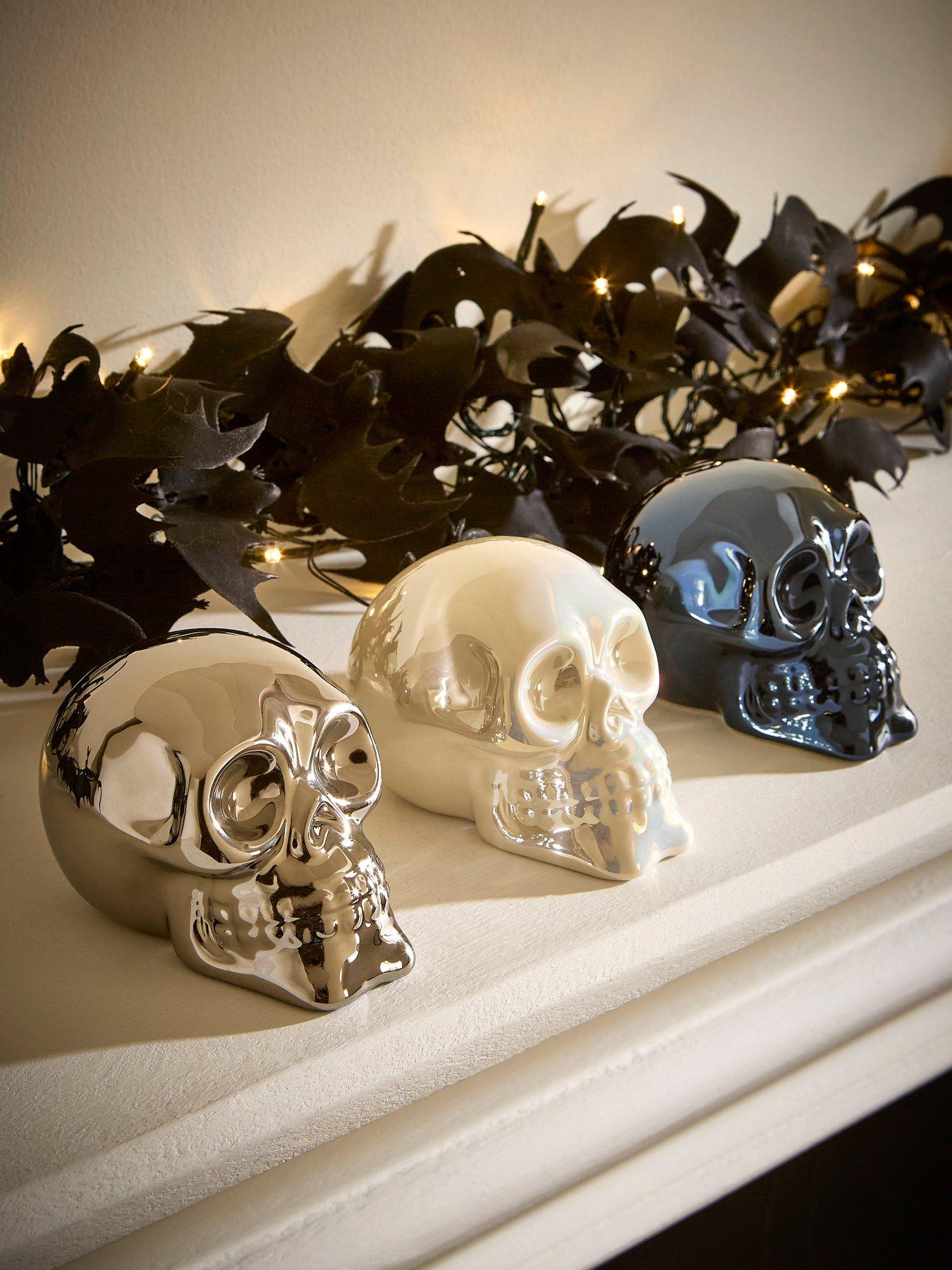undefined S/3 Skull decoration