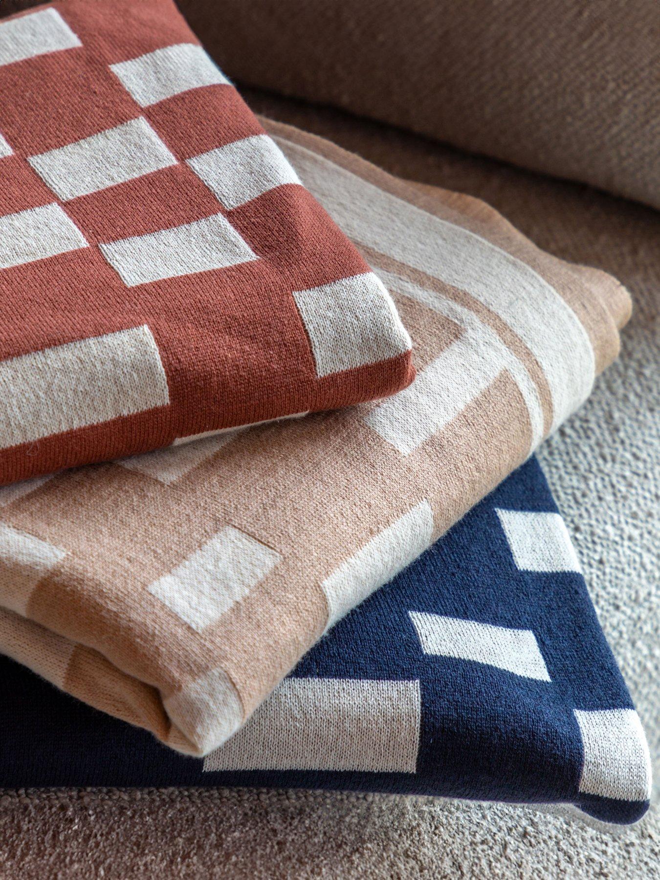 undefined Lohko Knitted Throw - Ink