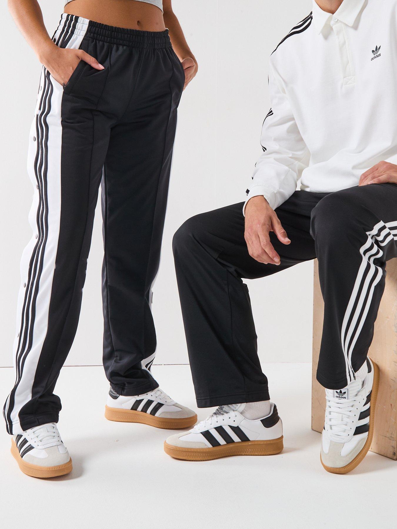 Image 1 of 7 of adidas Originals Unisex Samba Xlg Trainers - White