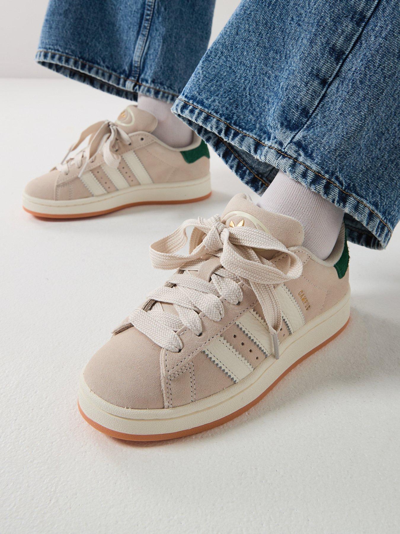 Image 1 of 7 of adidas Originals Unisex Campus 00S Trainers - White
