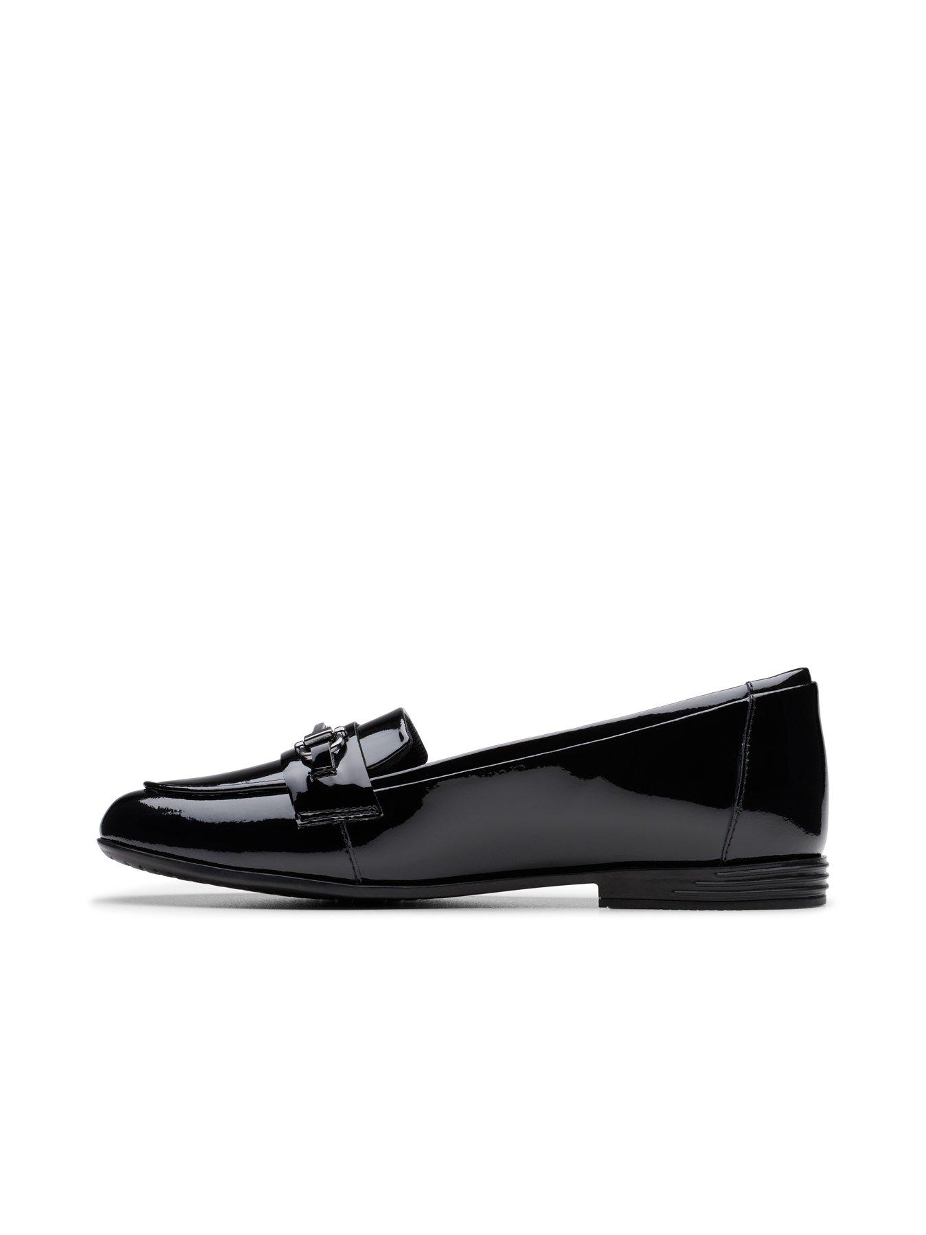 Image 6 of 6 of Clarks Youth Finja Loafer - Black