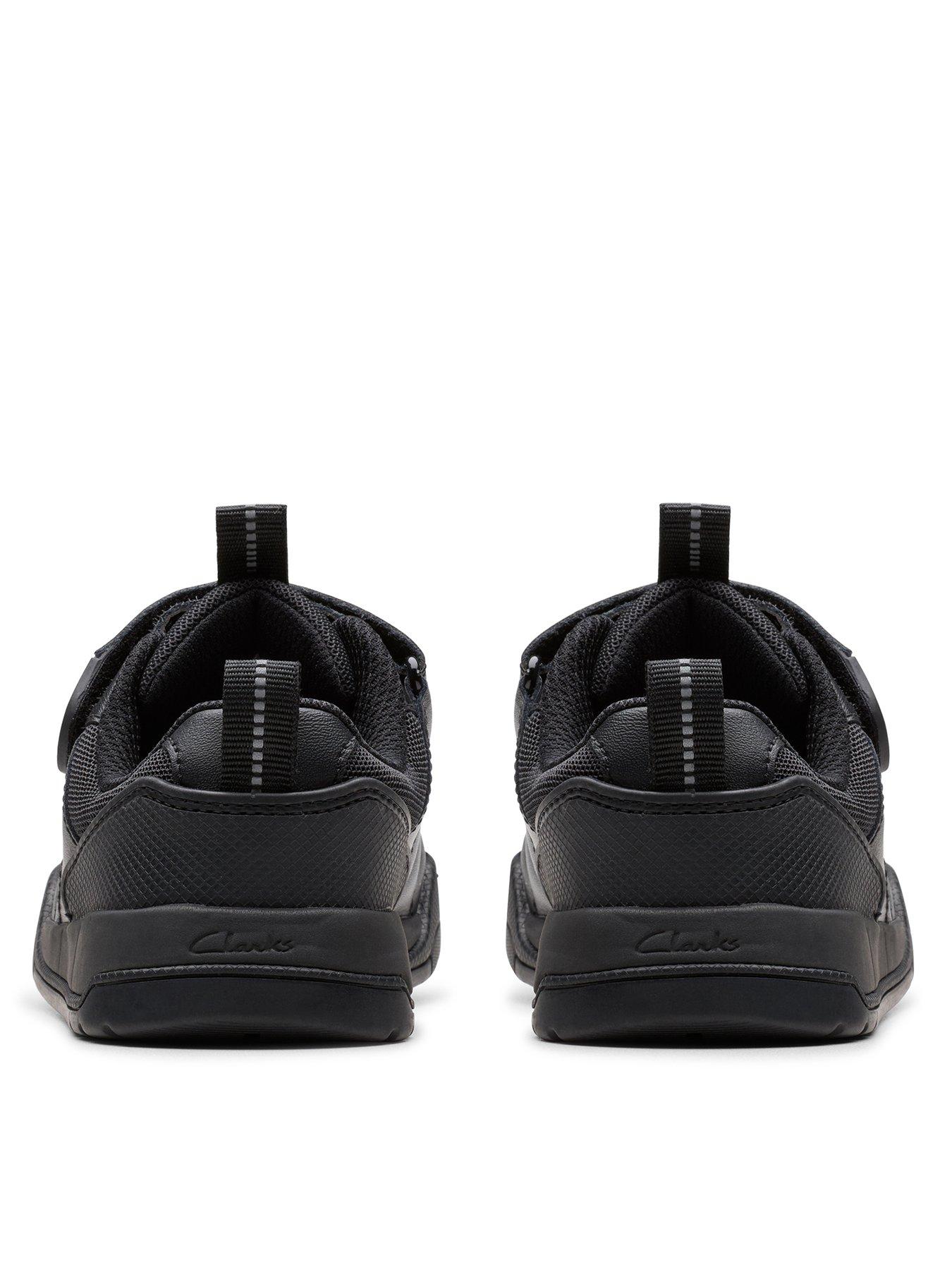 Image 3 of 6 of Clarks Laser Cross K Older/junior&nbsp;- Black