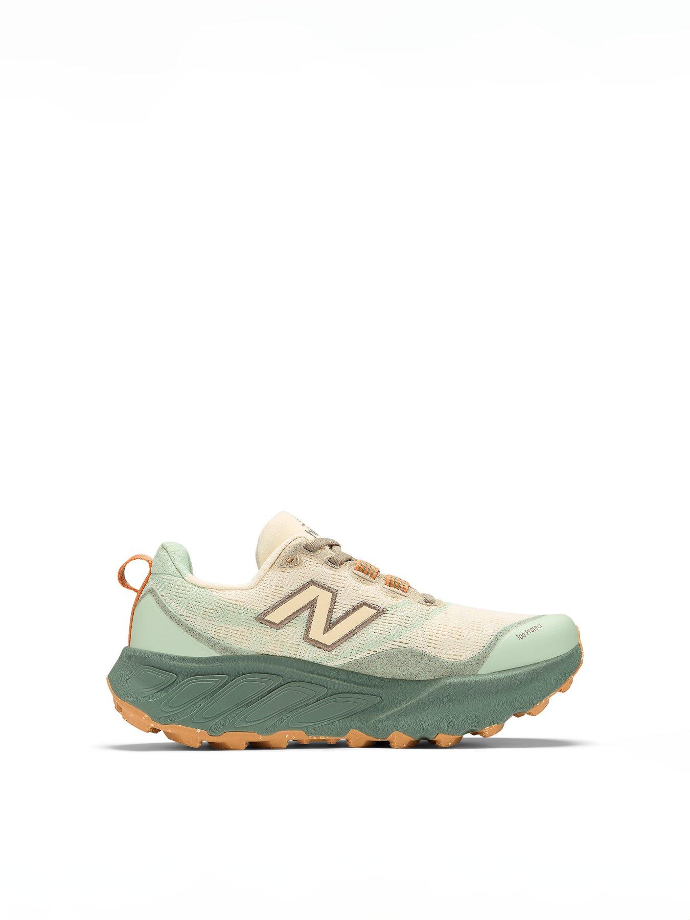 Image 6 of 6 of New Balance Womens Trail Running Fresh Foam X Hierro V9 Trainers - White