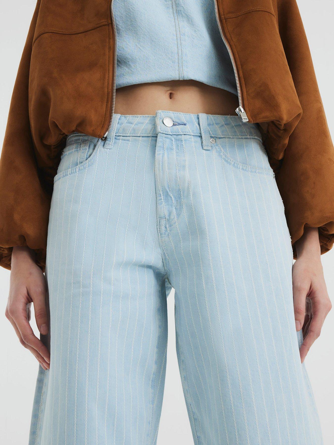 Image 4 of 4 of River Island Seamed Barrel Stripe Jeans - Blue
