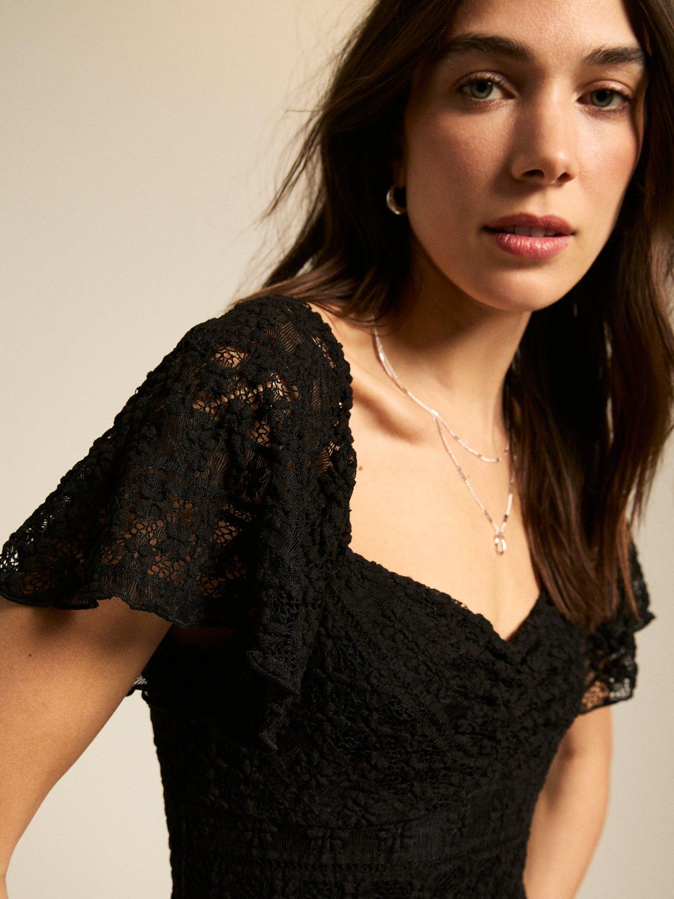 Image 4 of 4 of New Look Asymmetric Hem Lace Midi Dress - Black