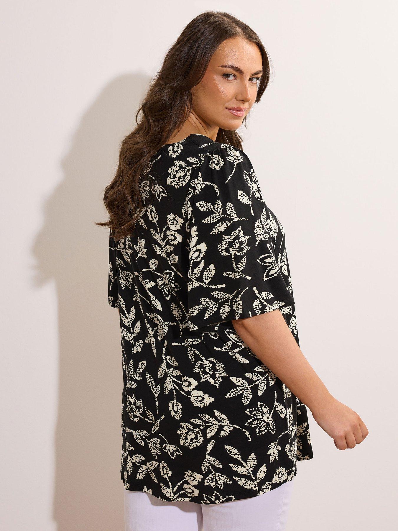 Image 2 of 4 of Evans Angel Sleeve Pleat Top - Black