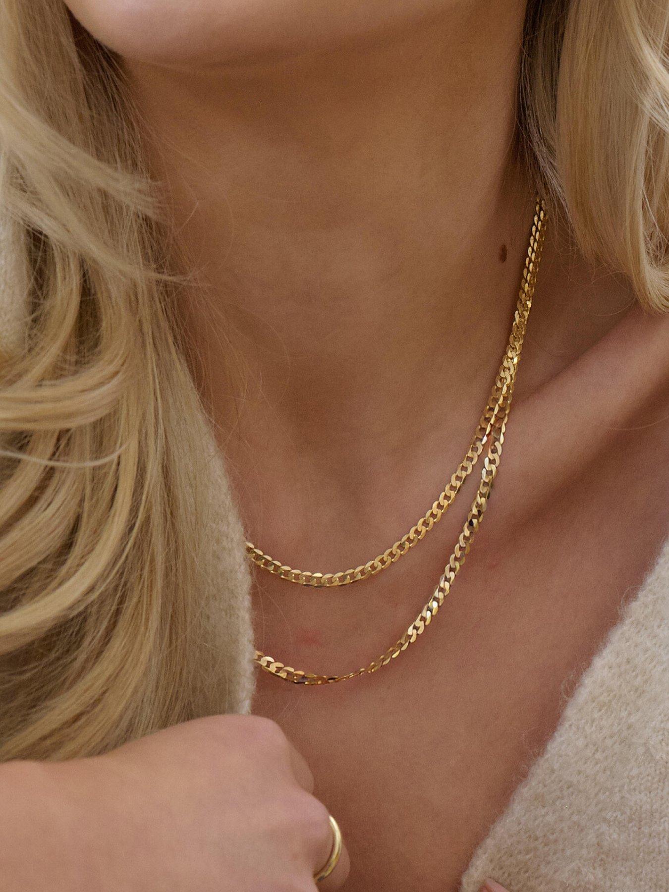 Image 6 of 7 of The Love Collection 9ct Yellow Gold Solid Curb Chain Necklace (3.75mm) 20 inch