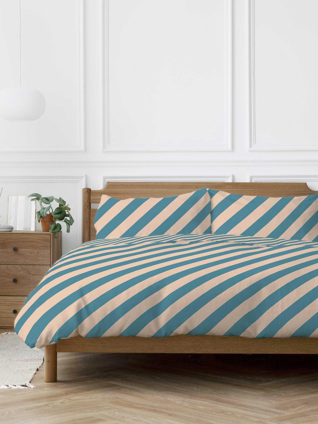 Copenhagen Home: Diagonal Stripe Duvet Set