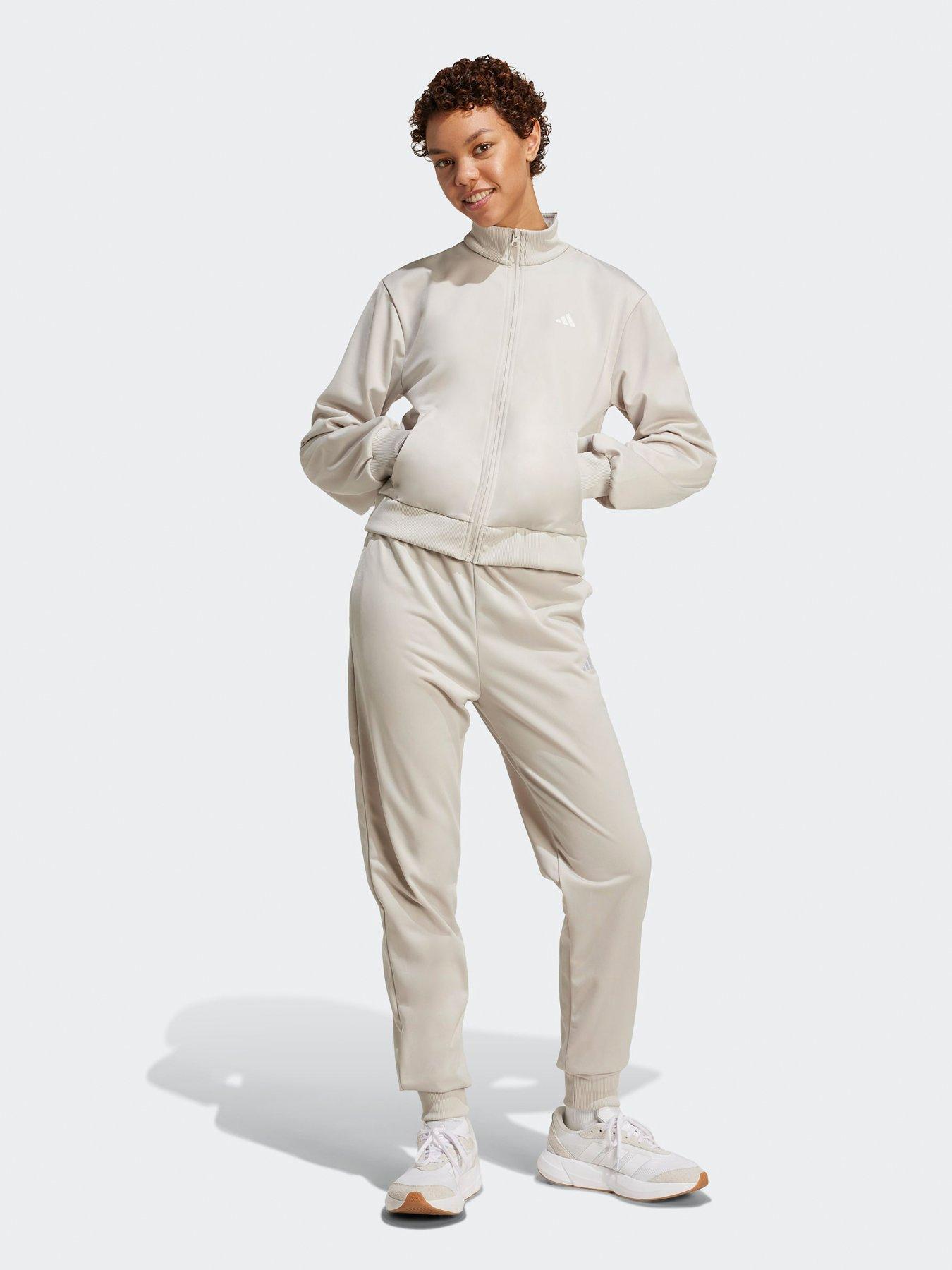 undefined Women's Essentials Feel Cozy Tracksuit - Grey