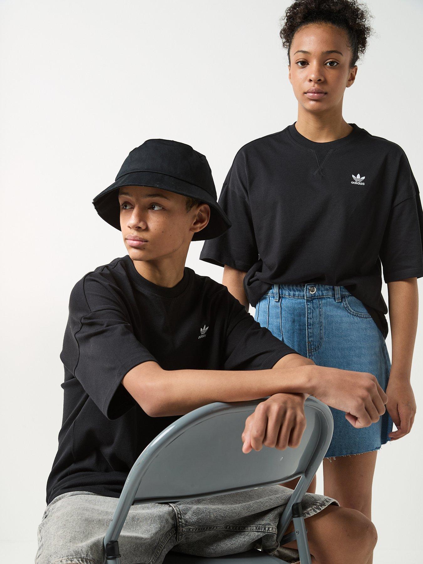 Image 5 of 6 of adidas Originals Junior Unisex Trefoil Essentials T-shirt - Black
